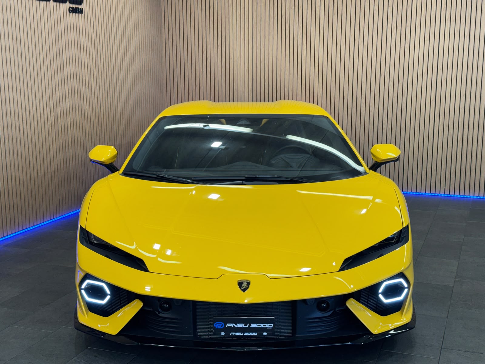 LAMBORGHINI Temerario HPEV *Giallo Auge*-image-1