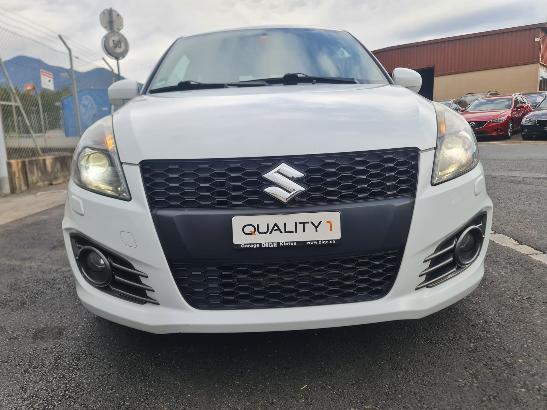 SUZUKI Swift 1.6i 16V Sport-image-4