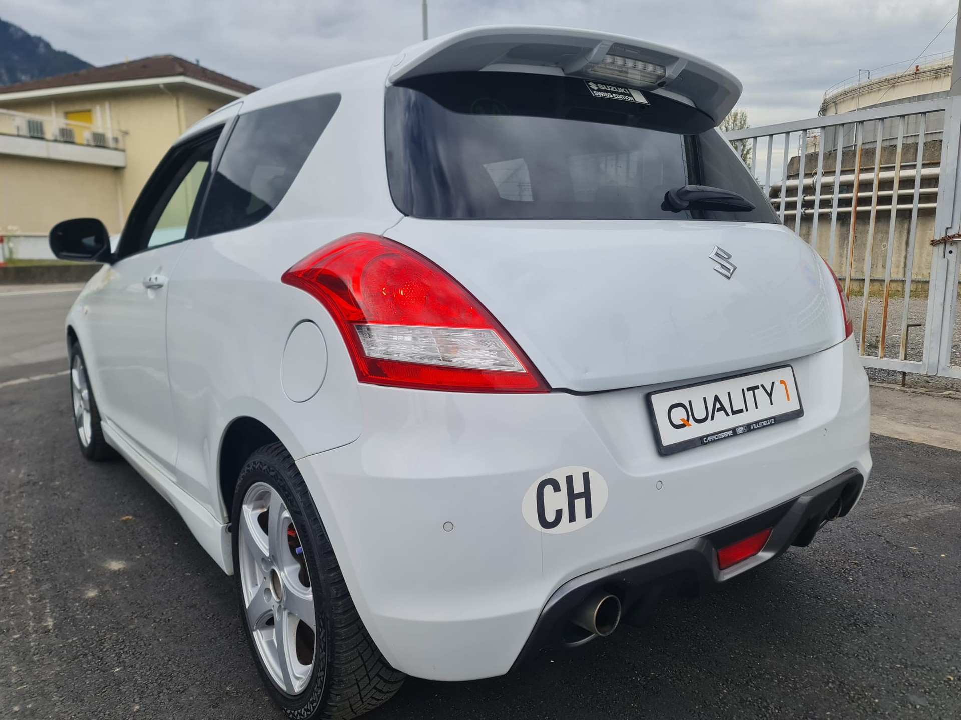 SUZUKI Swift 1.6i 16V Sport-image-3