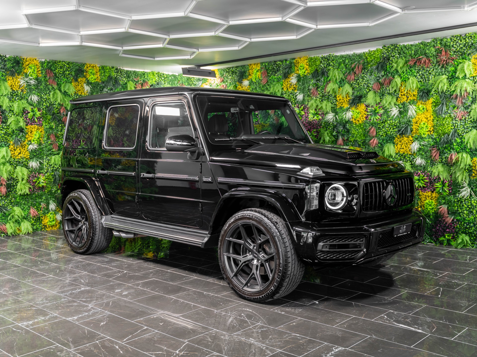 MERCEDES-BENZ G 350 d AMG Line 9G-Tronic-image-0