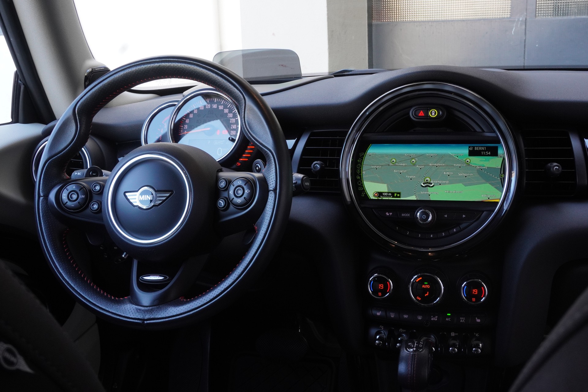MINI Cooper SD Trafalgar Steptronic-image-11