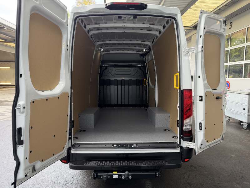 IVECO Daily 35C18HA8V Kaw.3520L H2 3.0 HPI 176-image-9