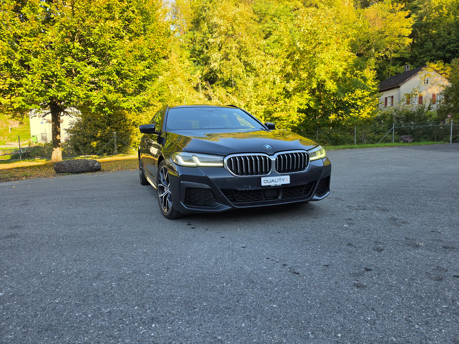 BMW 530d xDrive 48V Touring M Sport Steptronic-image-0