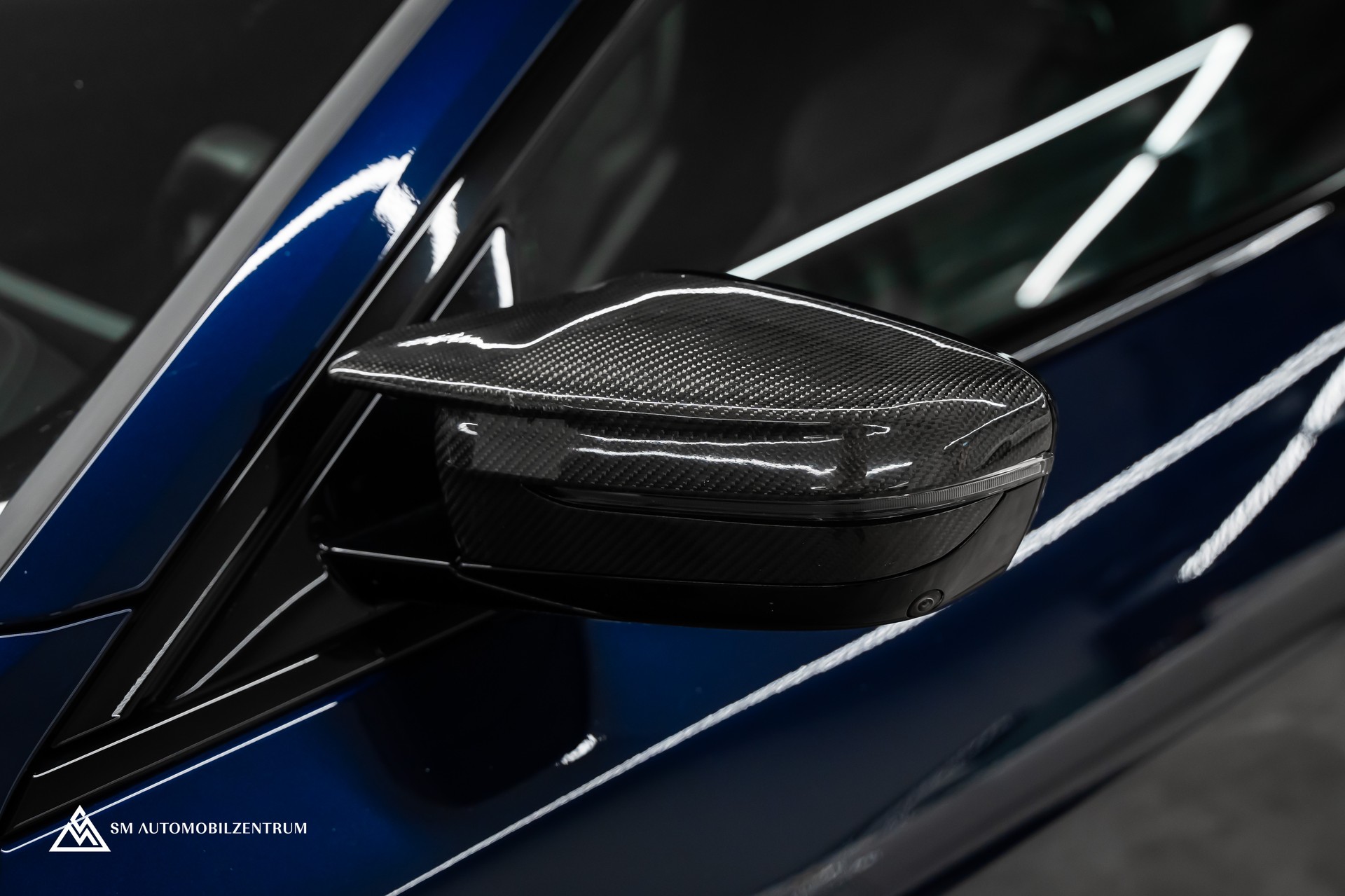 BMW M4 Competition xDrive Coupé / CH / Werksgarantie / Carbon Exterieur & Interieur / Tansanitblau / 360°-image-5