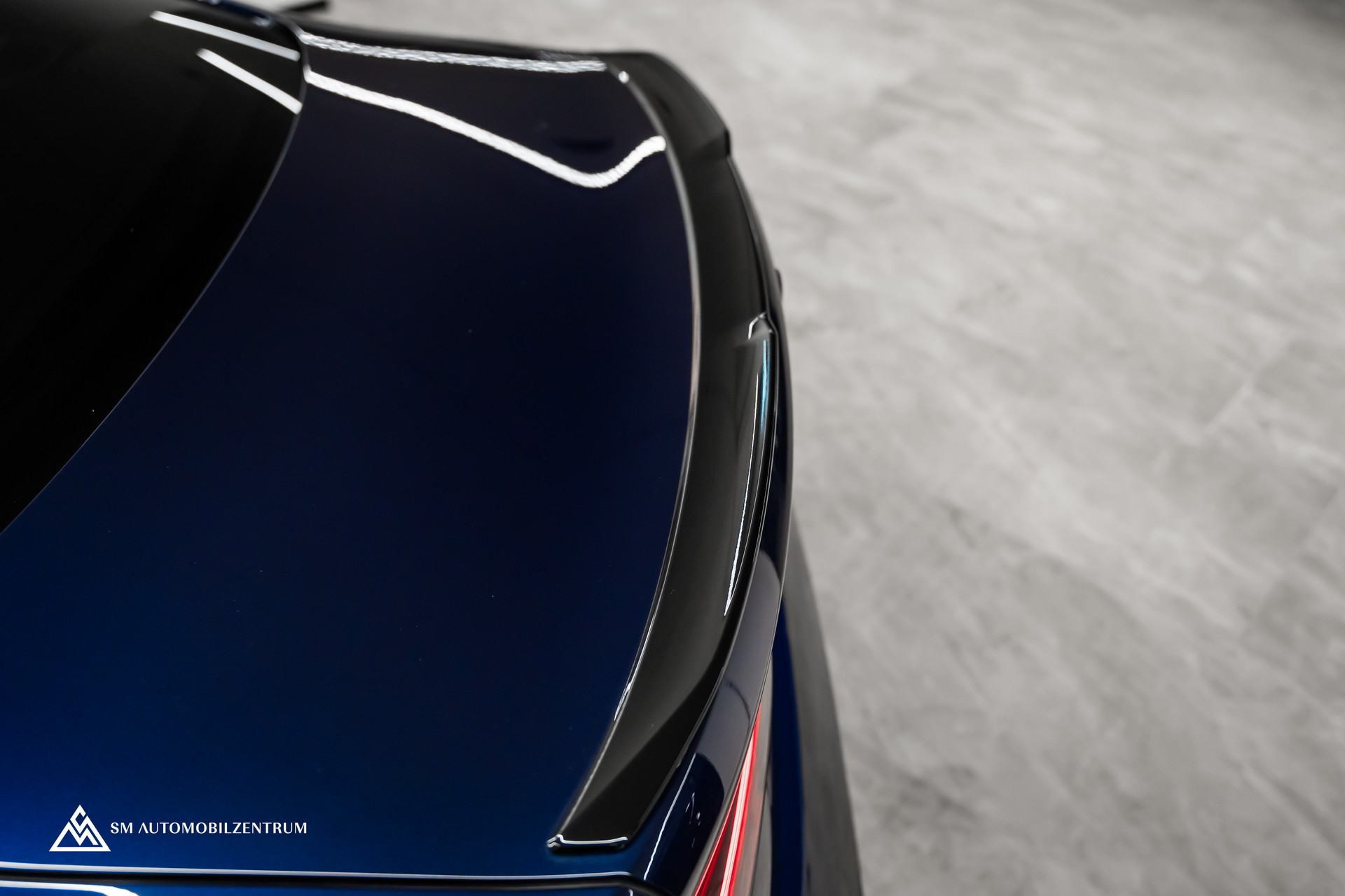 BMW M4 Competition xDrive Coupé / CH / Werksgarantie / Carbon Exterieur & Interieur / Tansanitblau / 360°-image-16
