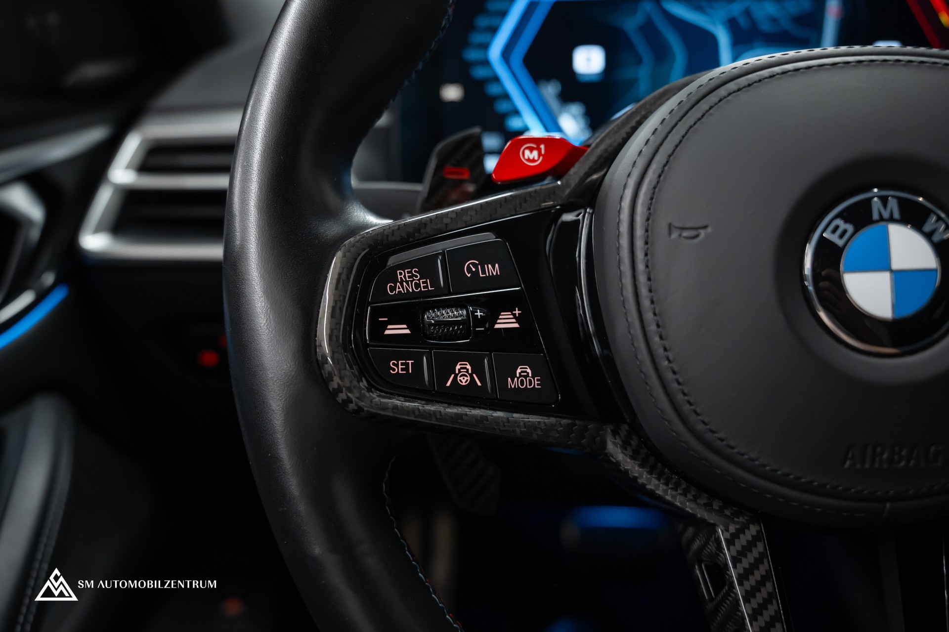 BMW M4 Competition xDrive Coupé / CH / Werksgarantie / Carbon Exterieur & Interieur / Tansanitblau / 360°-image-30