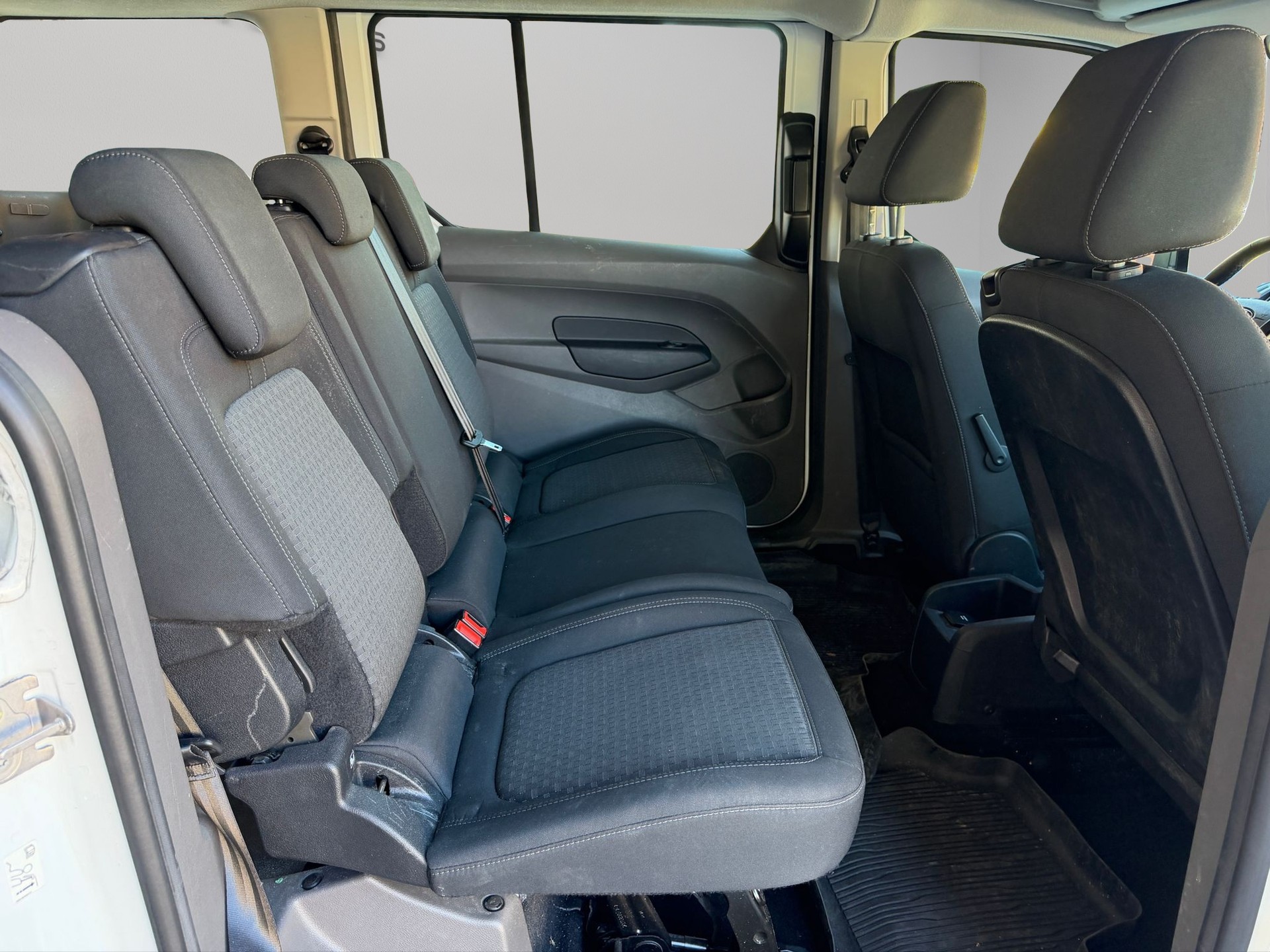 FORD Transit Connect Com T240 1.5 EcoBlue Trend Automat-image-13