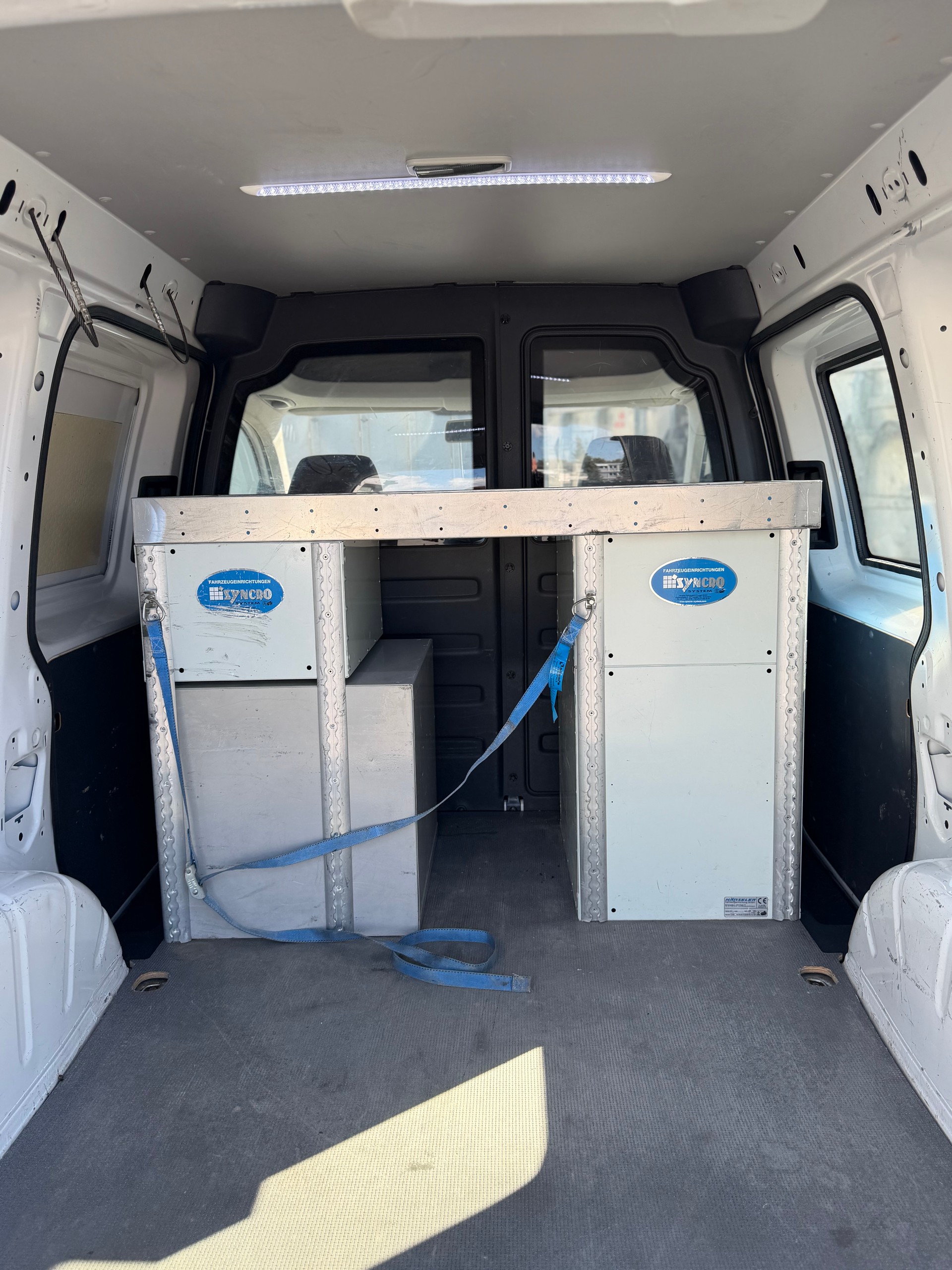 VW Caddy 2.0 EcoFuel-image-19
