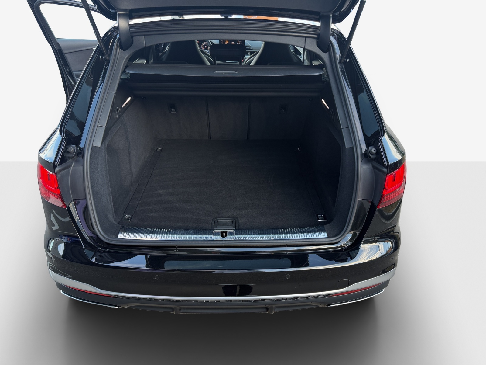 AUDI A4 Avant 40 TFSI S line S-tronic quattro-image-12