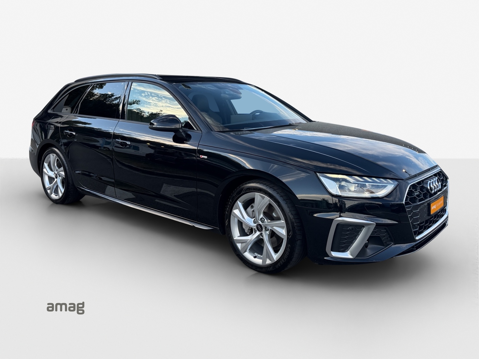 AUDI A4 Avant 40 TFSI S line S-tronic quattro-image-5