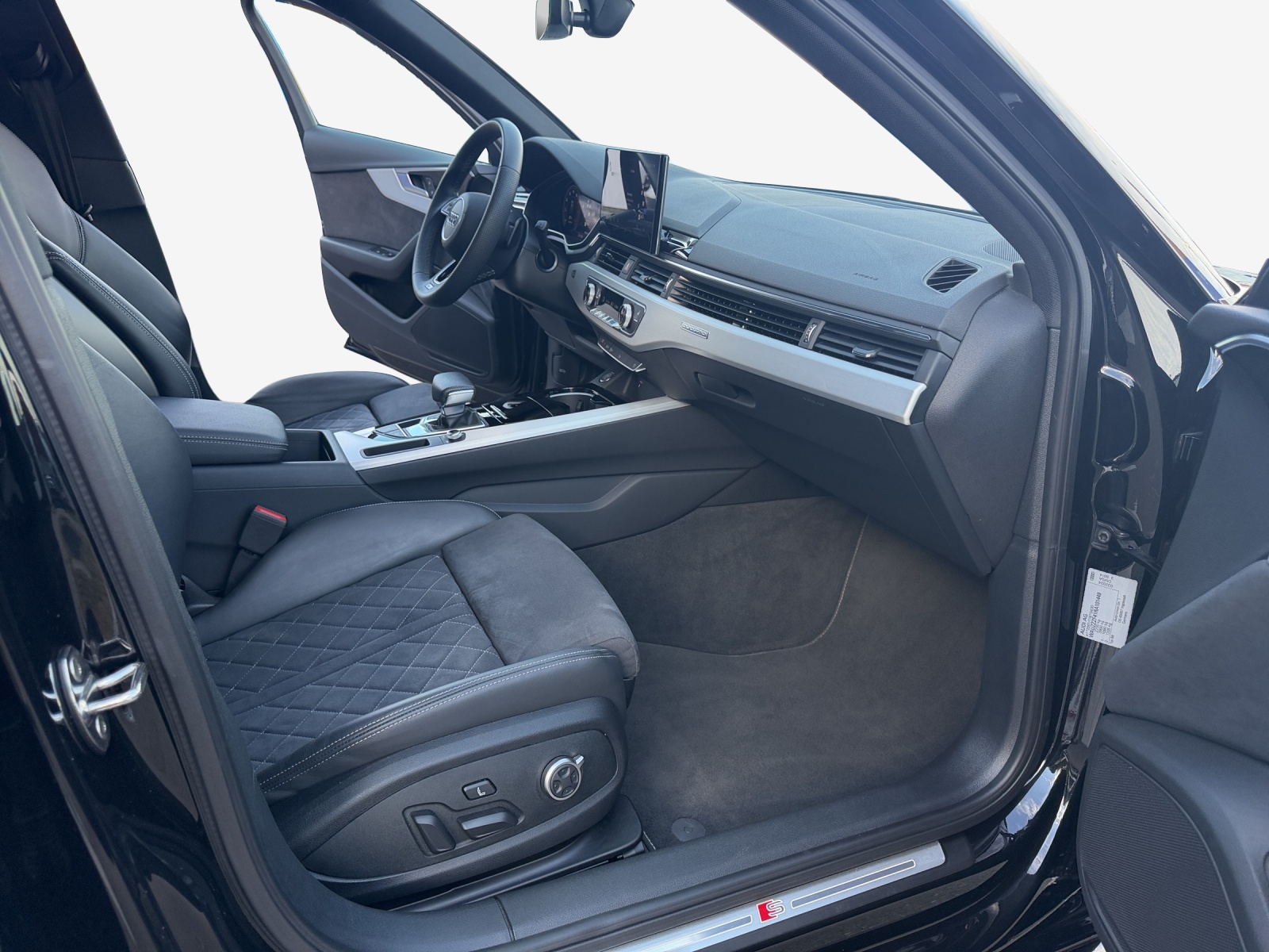 AUDI A4 Avant 40 TFSI S line S-tronic quattro-image-14