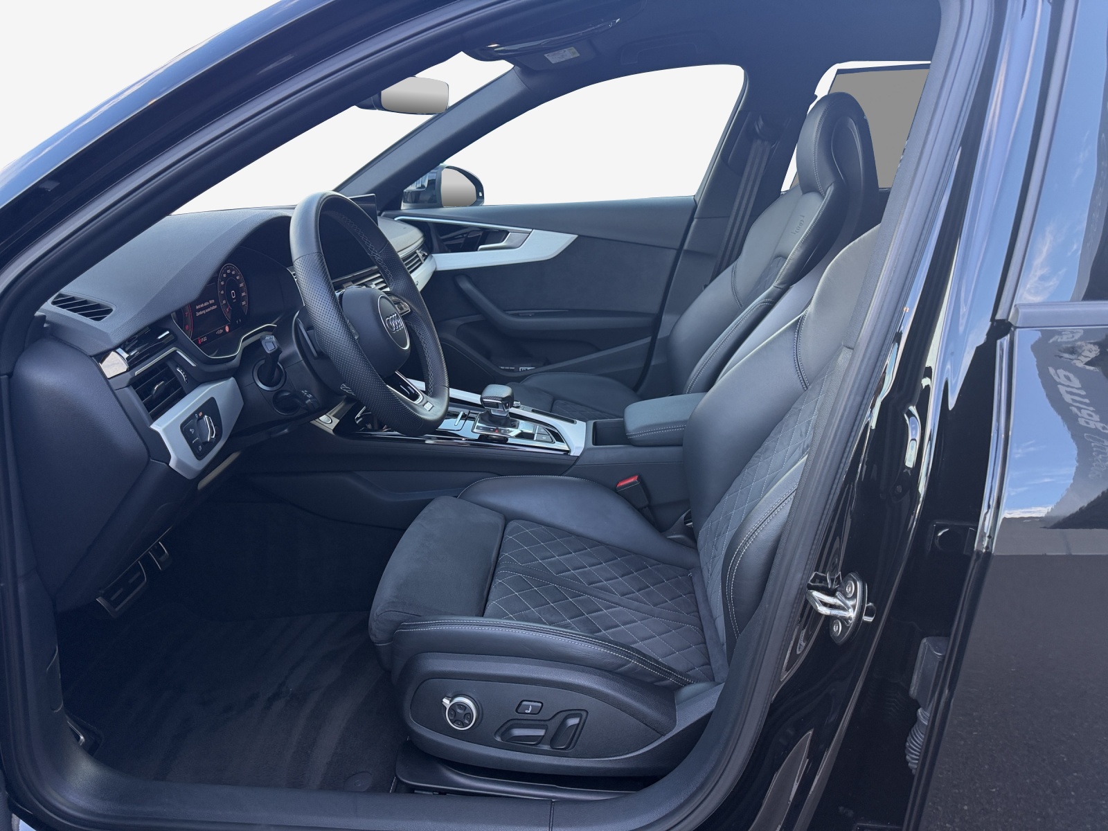 AUDI A4 Avant 40 TFSI S line S-tronic quattro-image-7