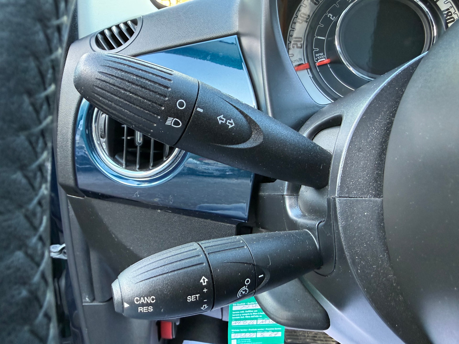 FIAT 500 0.9 Twinair Lounge Dualogic-image-9