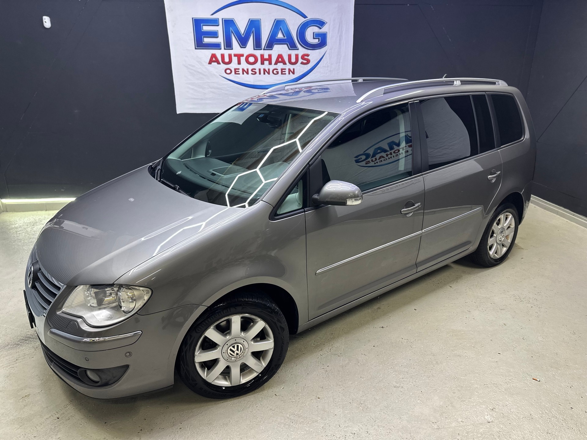 VW Touran 1.4 TSI Highline DSG-image-3