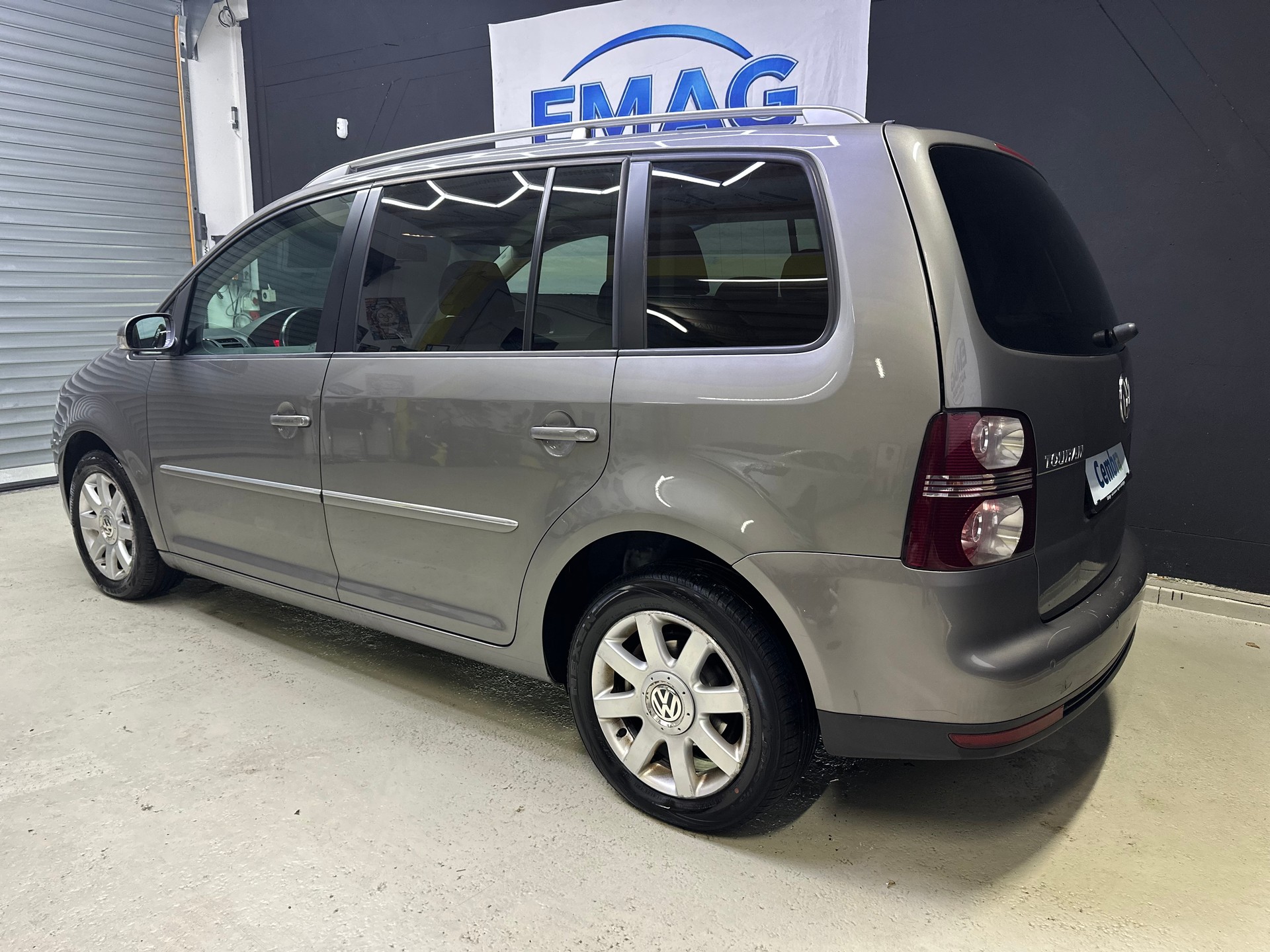 VW Touran 1.4 TSI Highline DSG-image-5