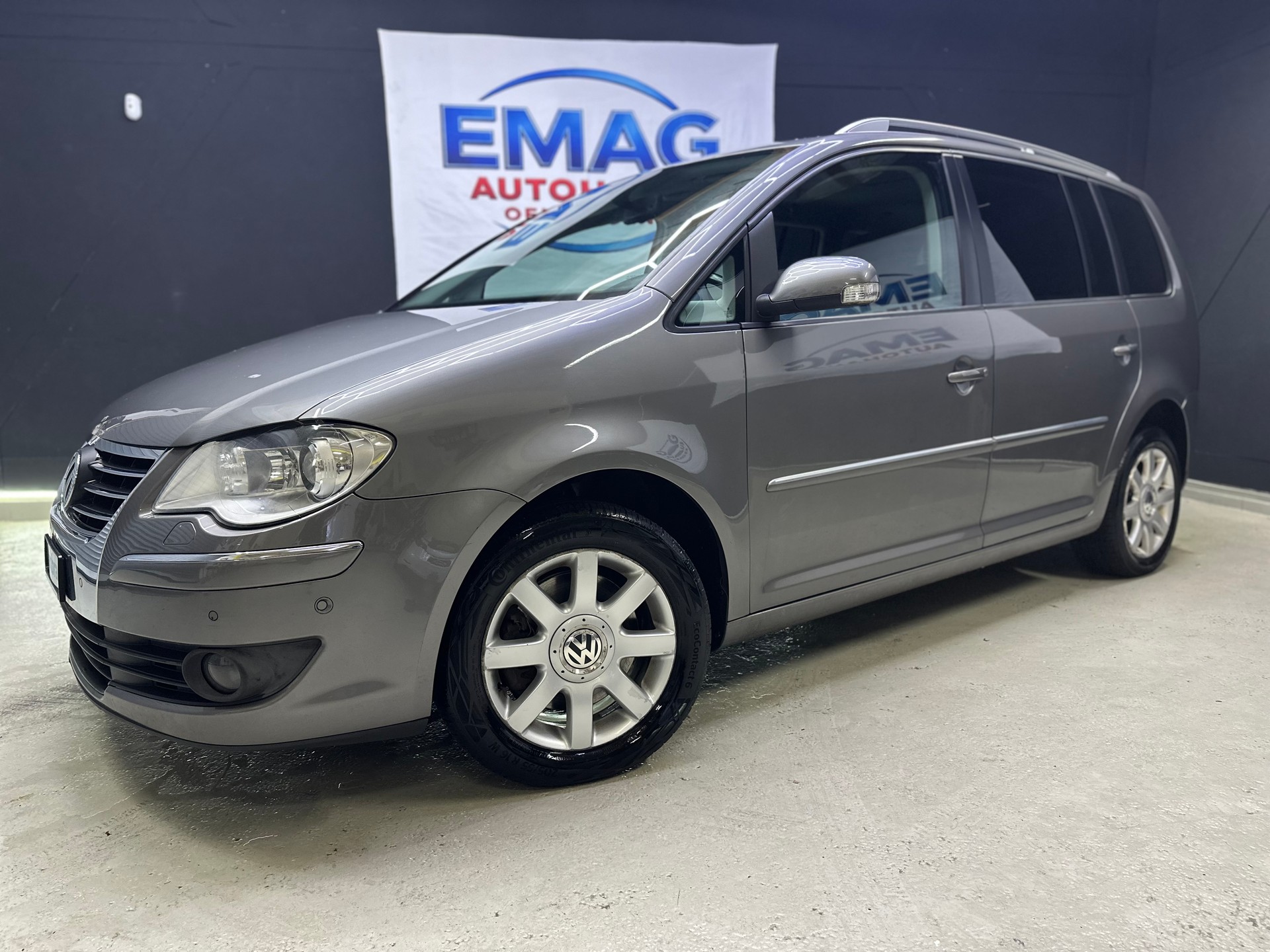 VW Touran 1.4 TSI Highline DSG-image-2