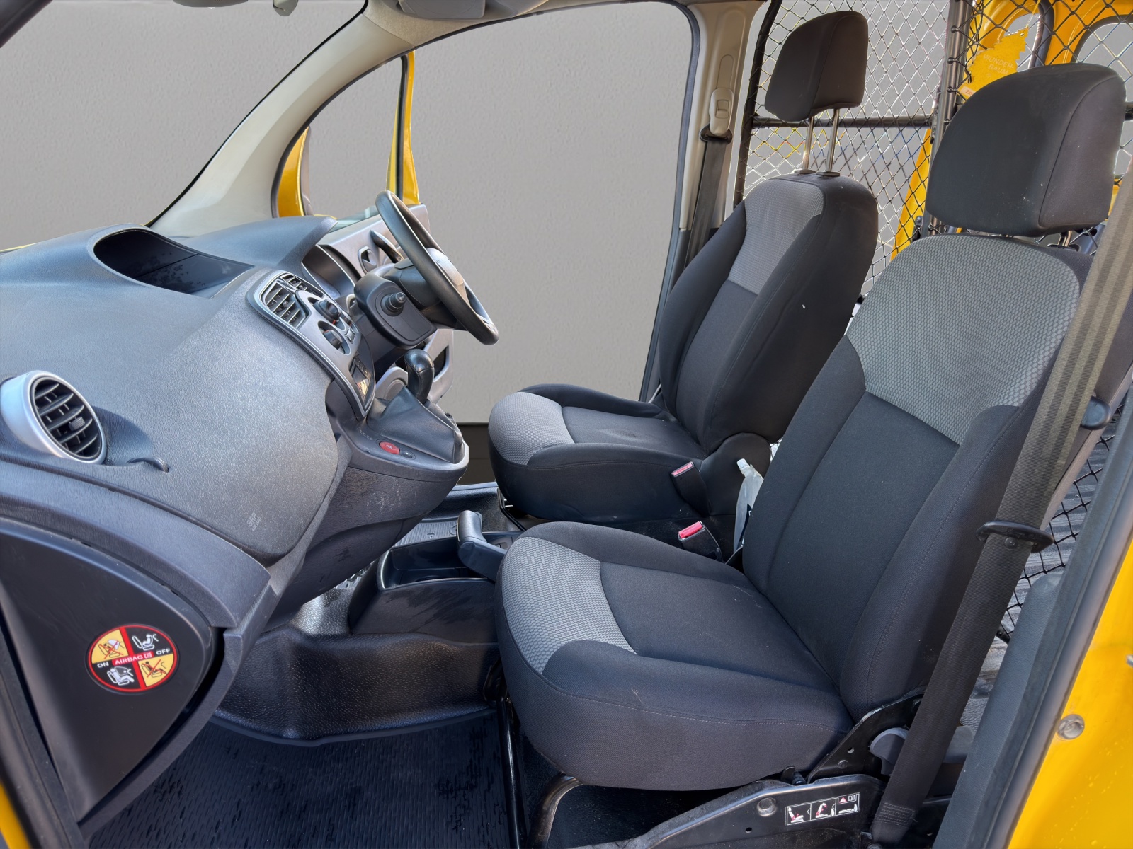 RENAULT Kangoo Maxi Z.E. 33 R60 Access 2 Pl.-image-17