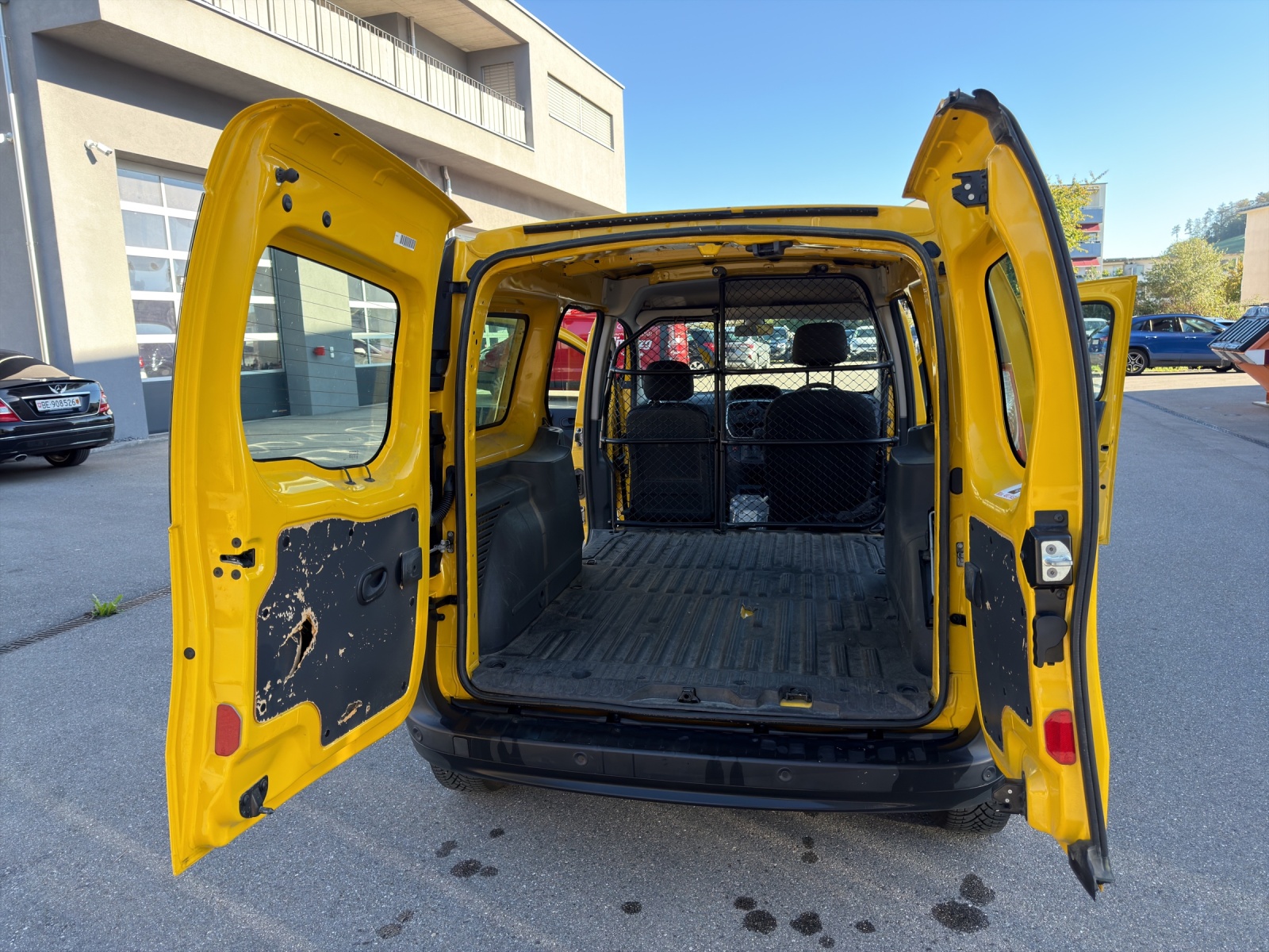 RENAULT Kangoo Maxi Z.E. 33 R60 Access 2 Pl.-image-22