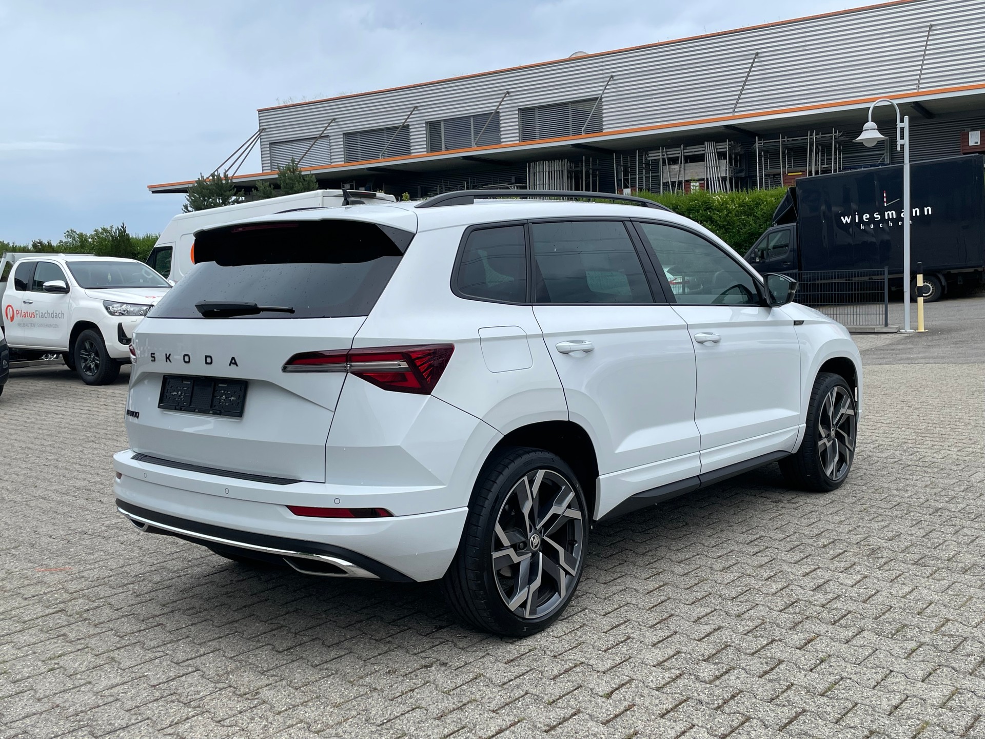 SKODA Karoq 1.5 TSI SportLine DSG * Neue Bremsen und AHK *-image-5