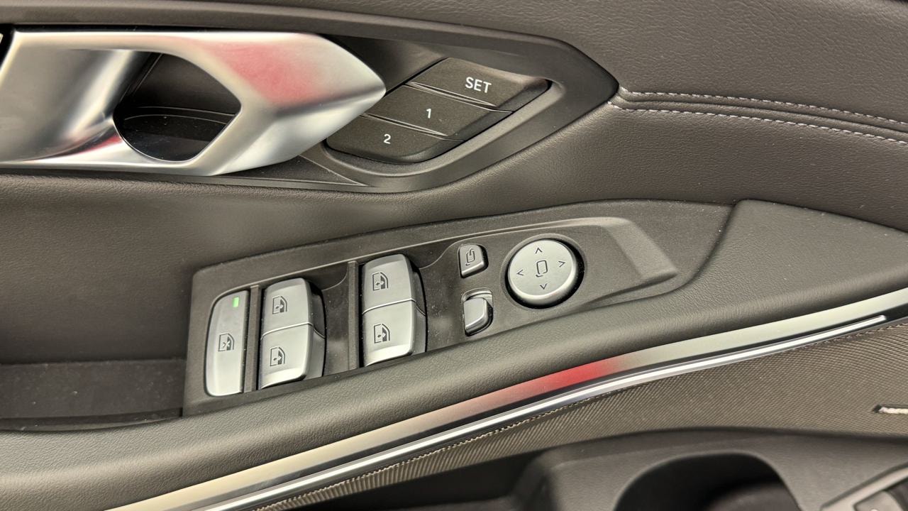BMW M3 Touring xDrive Competition M-image-8