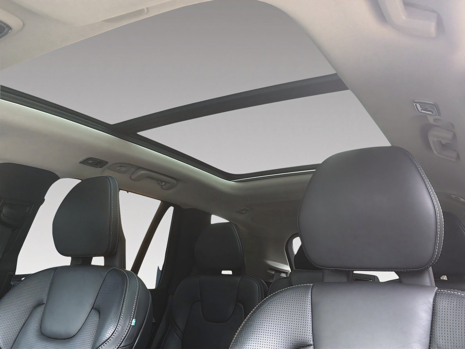 VOLVO XC90 2.0 T8 TE Inscription 7P. eAWD-image-6