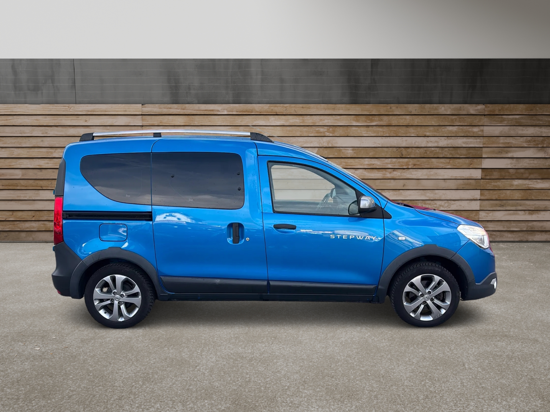 DACIA Dokker 1.2 T Stepway-image-2