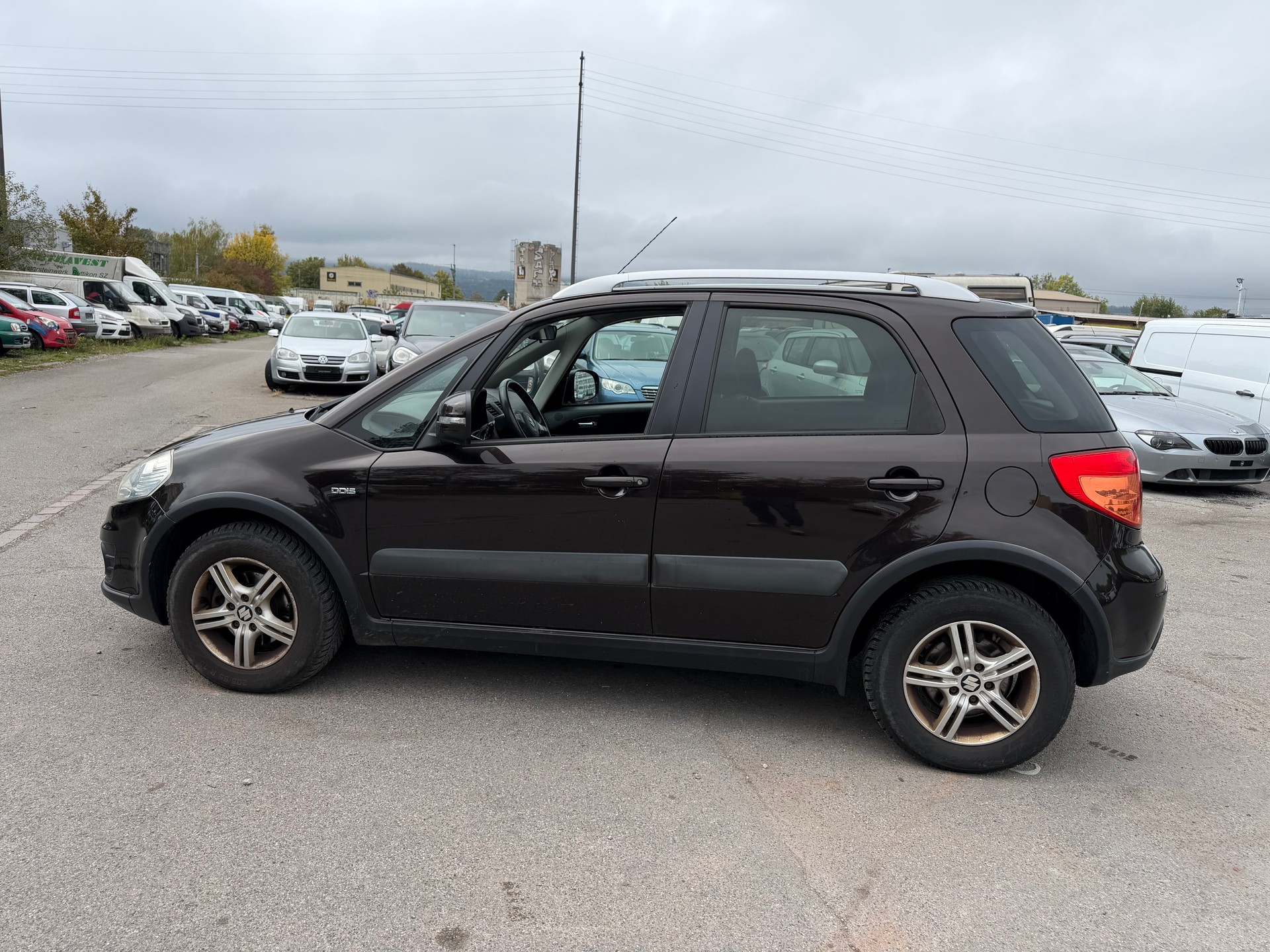 SUZUKI SX4 2.0 TD GL Top Indigo 4WD-image-6