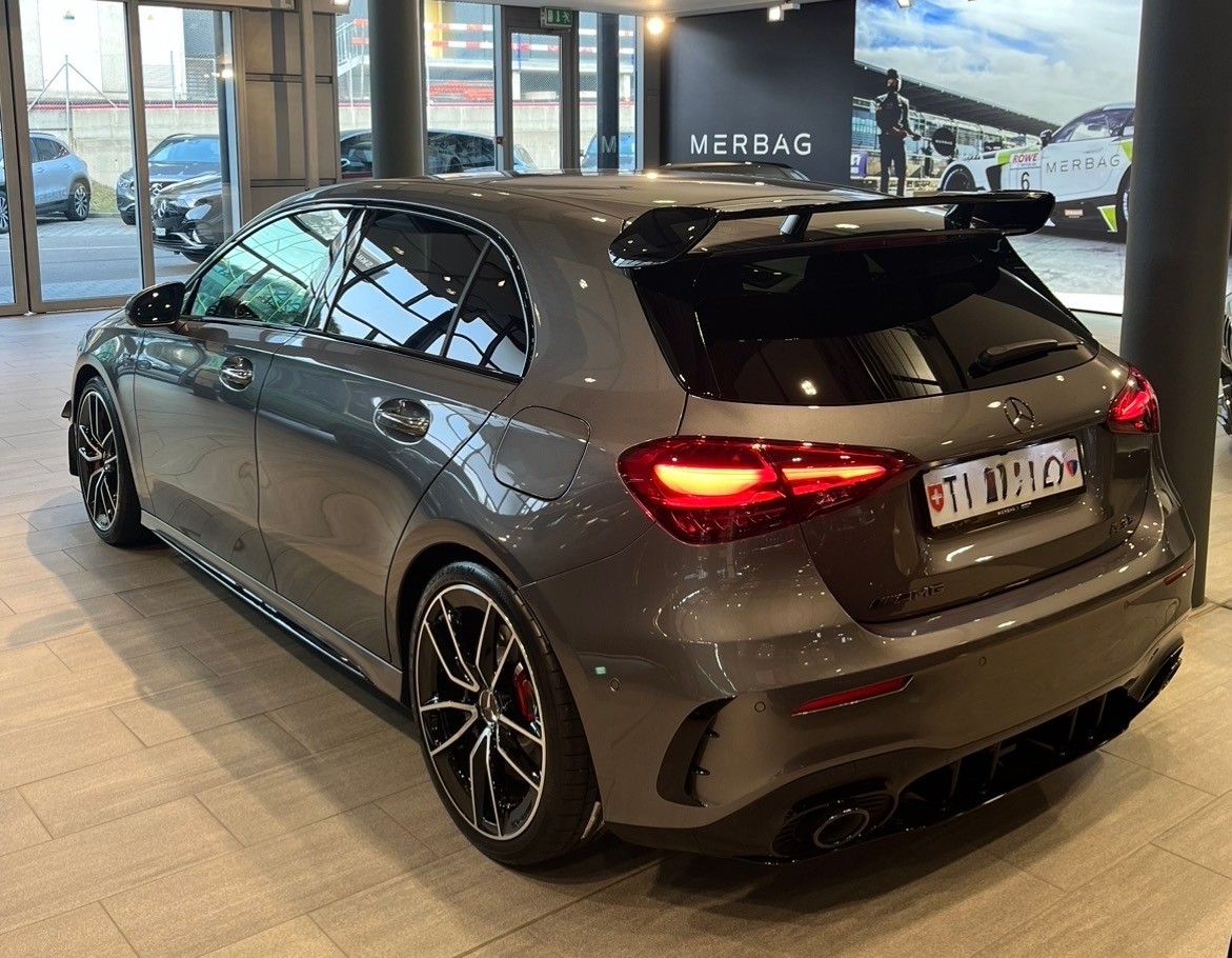 MERCEDES-BENZ A 35 AMG 4matic