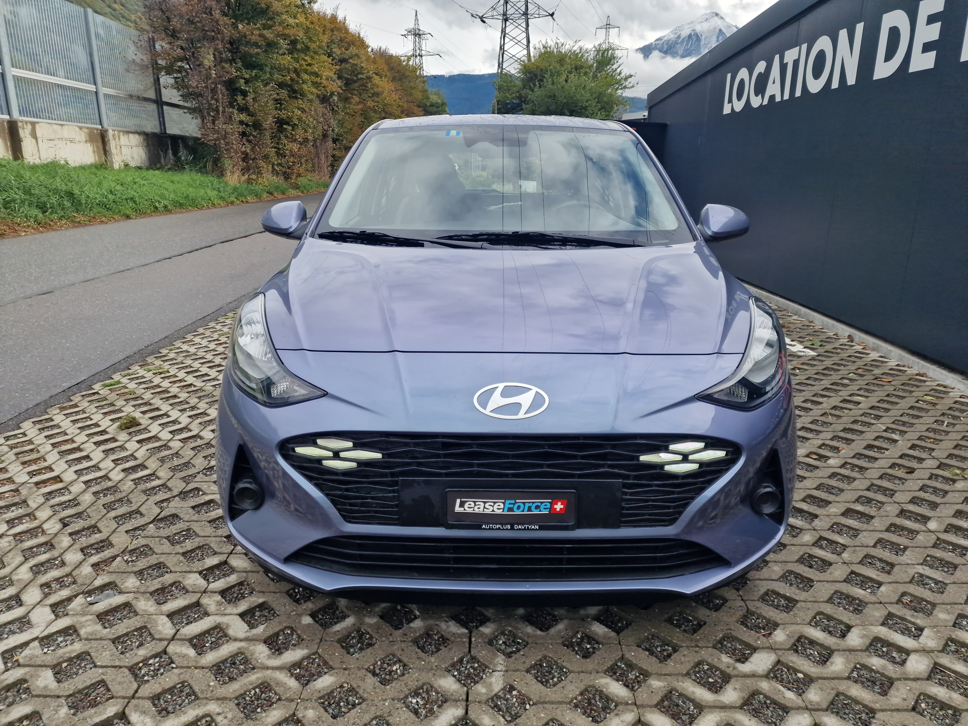 Car photo