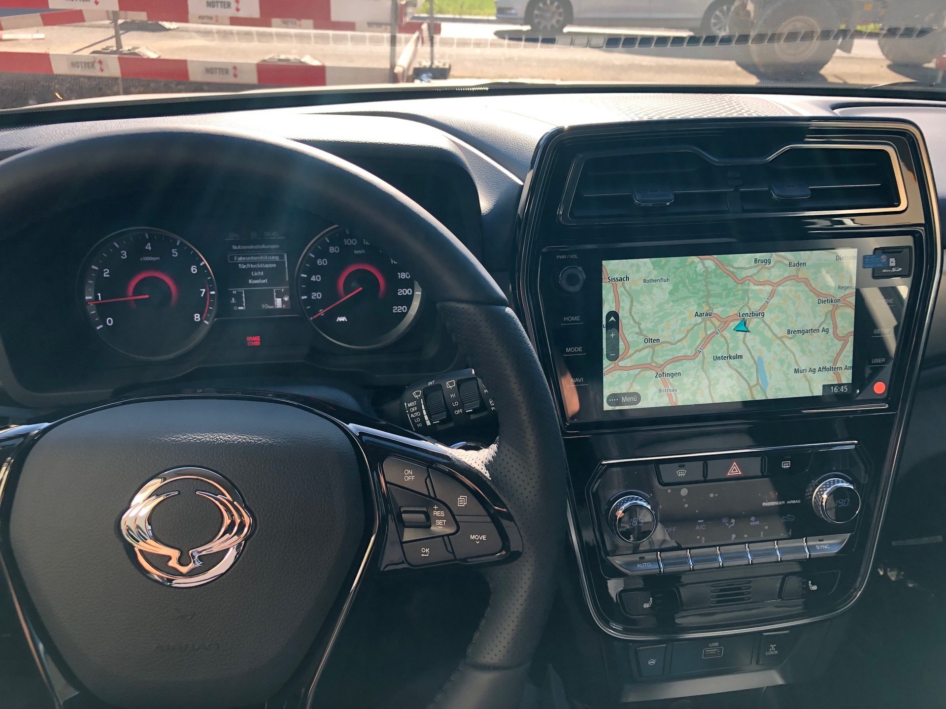 KGM-SsangYong TIVOLI Onyx 4WD 1.5 Turbo-image-6