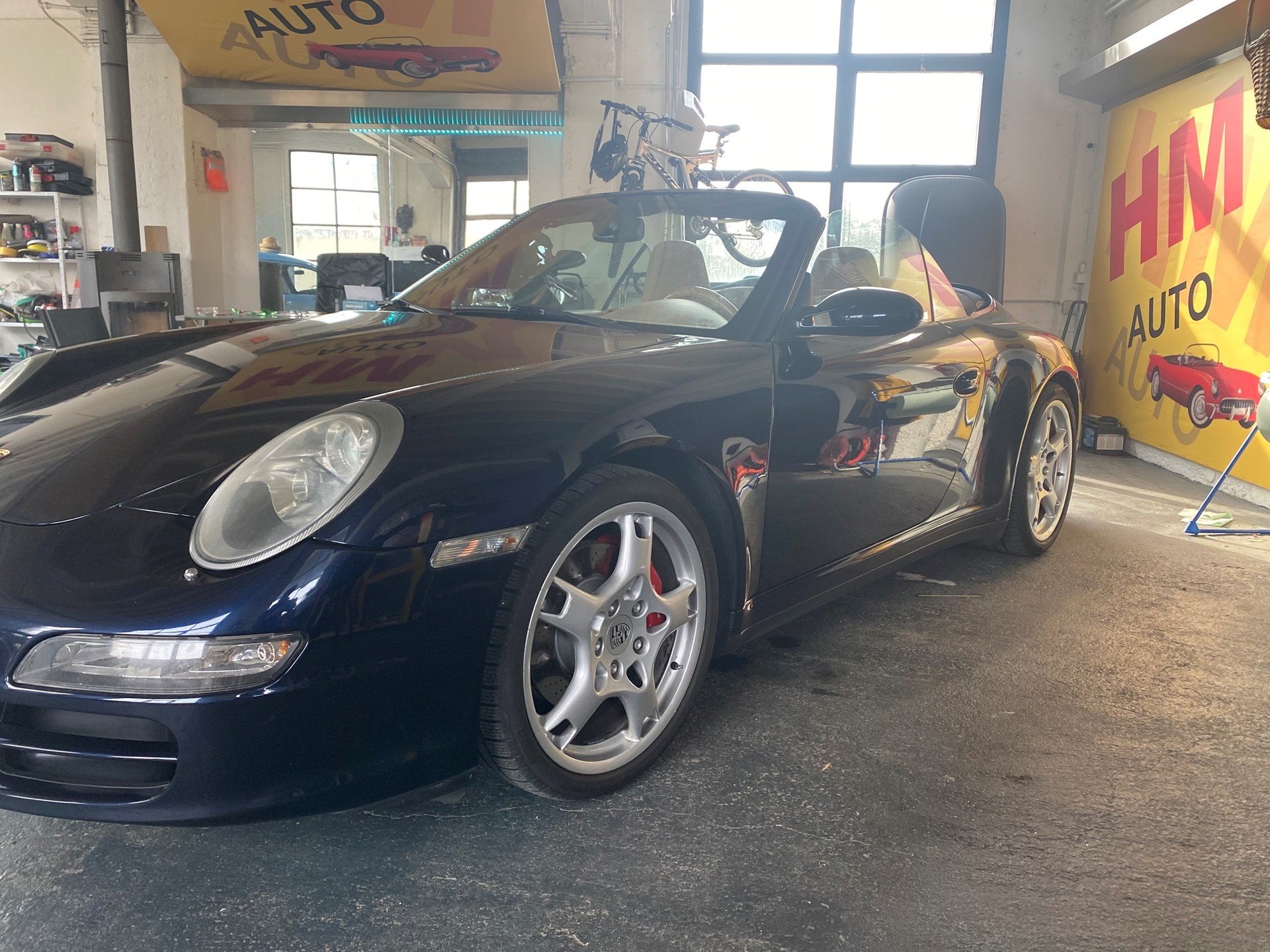 PORSCHE 911 Cabrio Carrera 4S-image-11