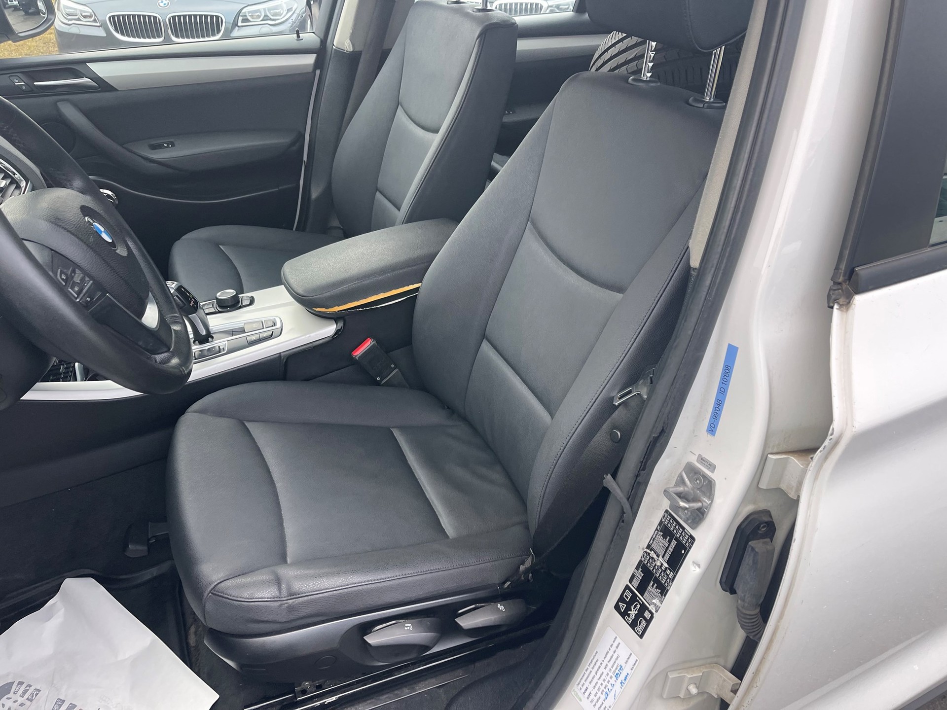 BMW X3 xDrive 28i Steptronic-image-8