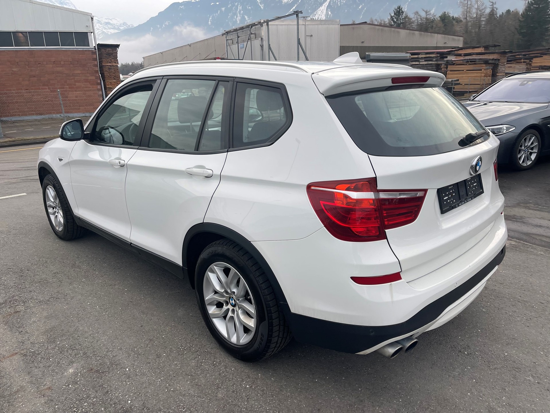 BMW X3 xDrive 28i Steptronic-image-5