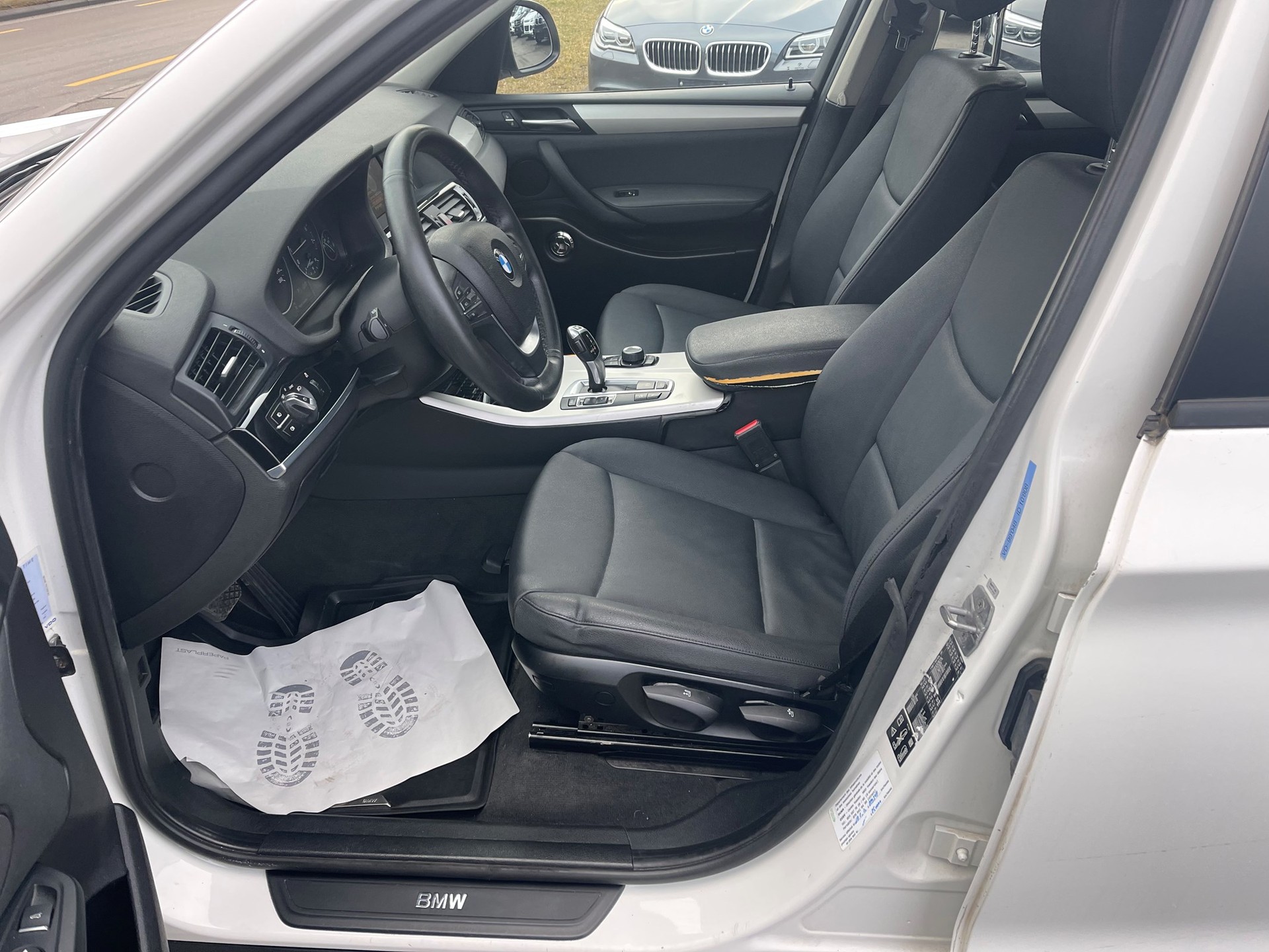 BMW X3 xDrive 28i Steptronic-image-7