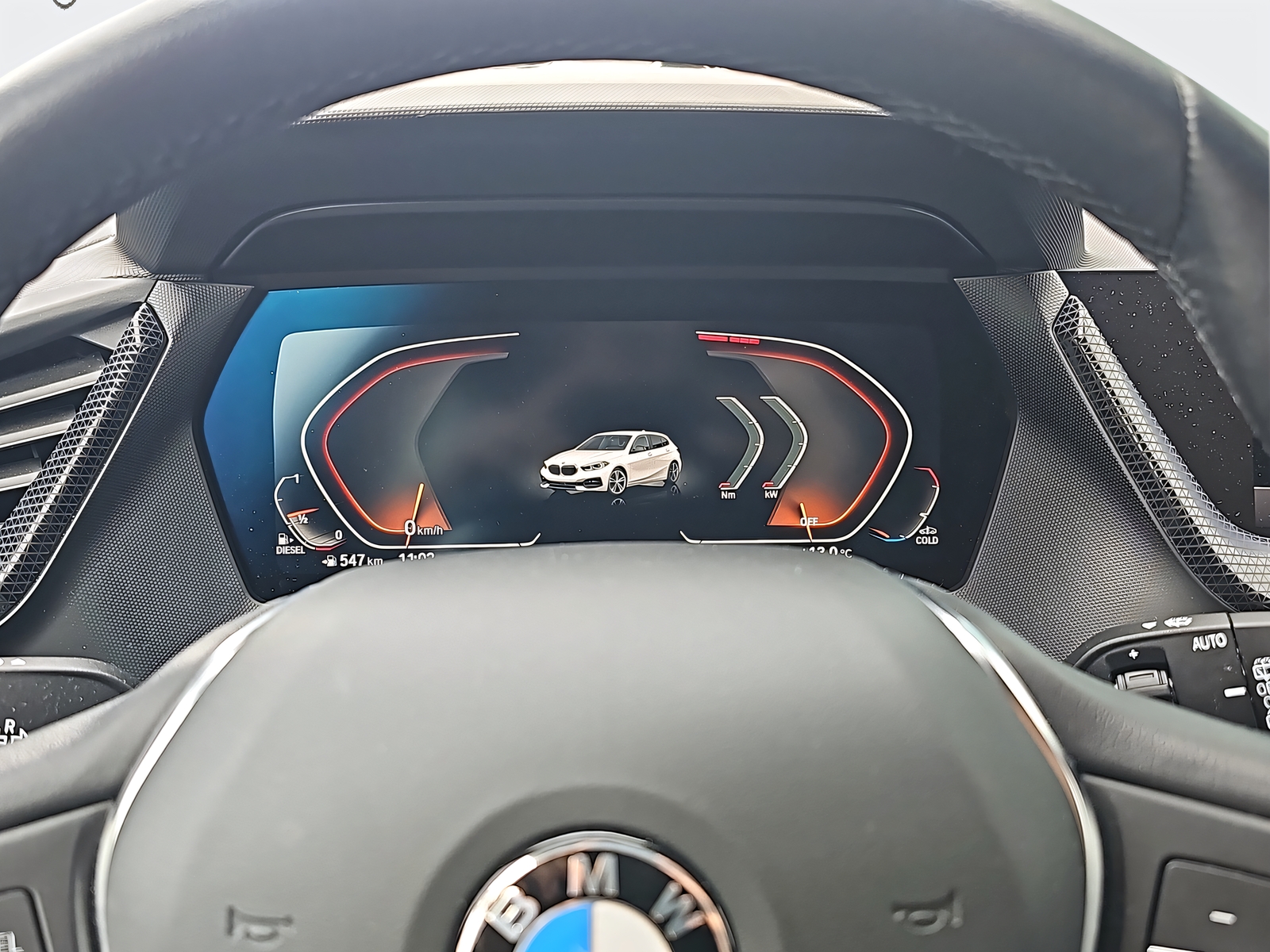 BMW 116d Sport Line-image-6