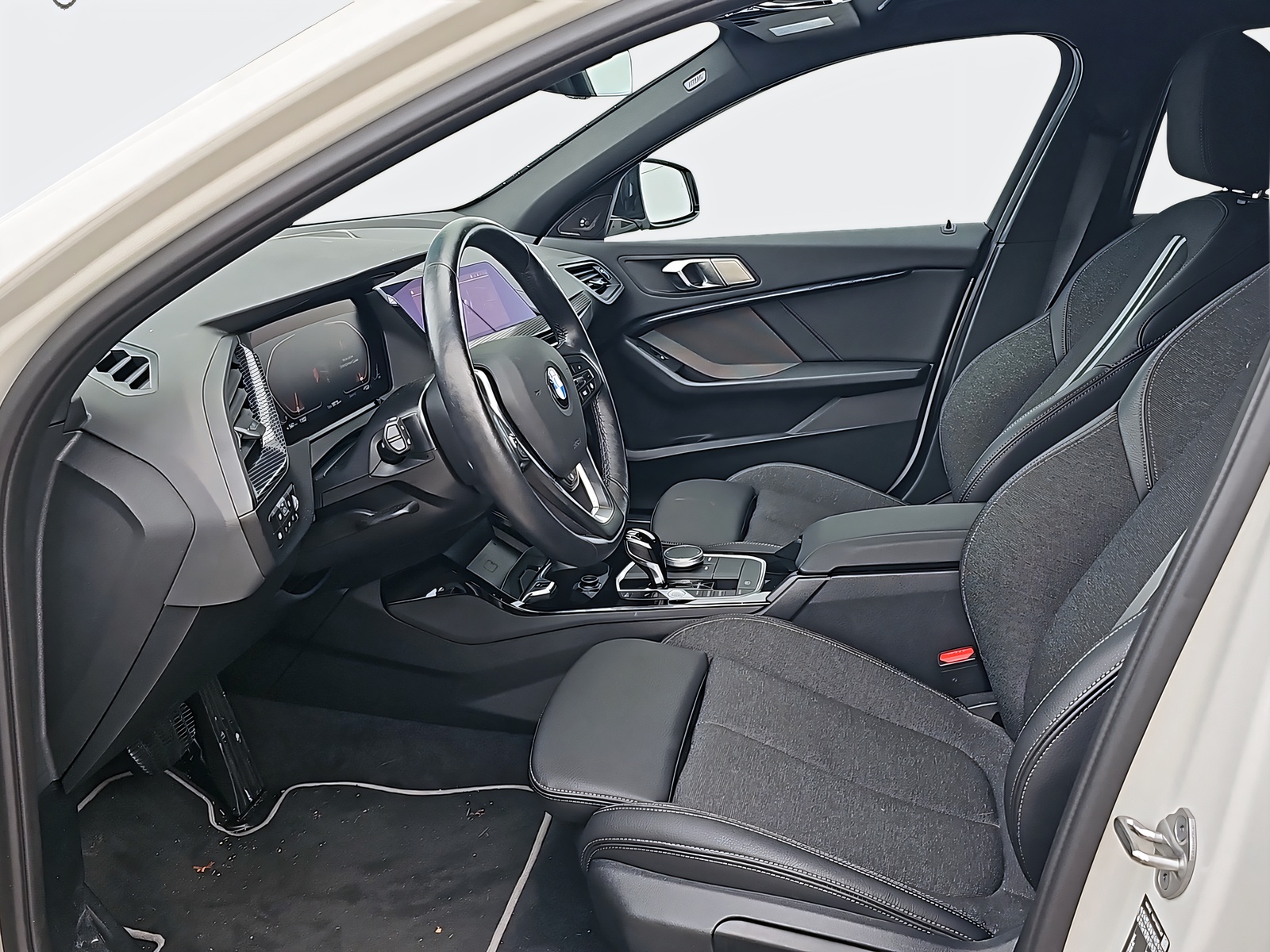 BMW 116d Sport Line-image-5