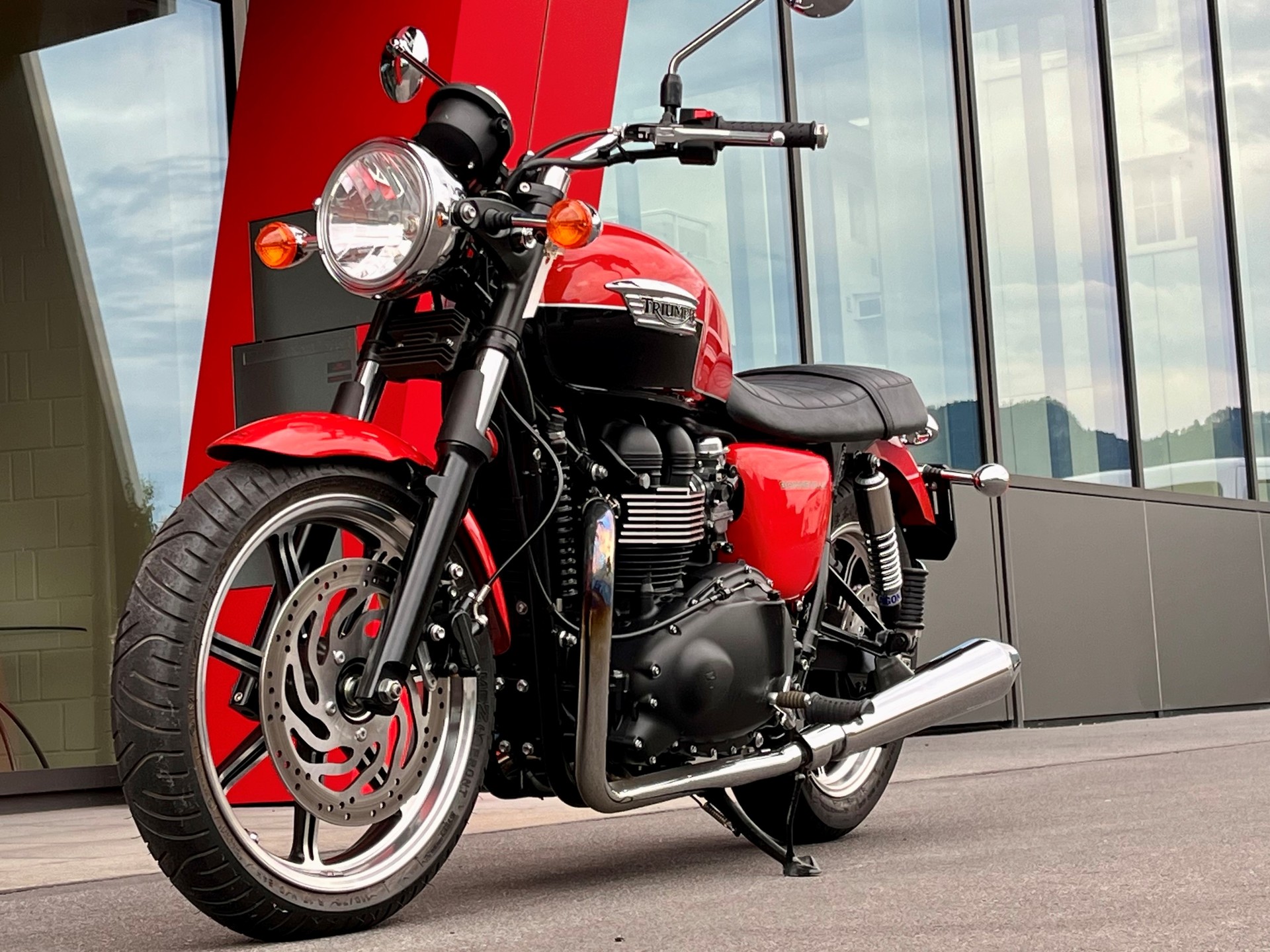 TRIUMPH Bonneville 900 i T 100-image-6