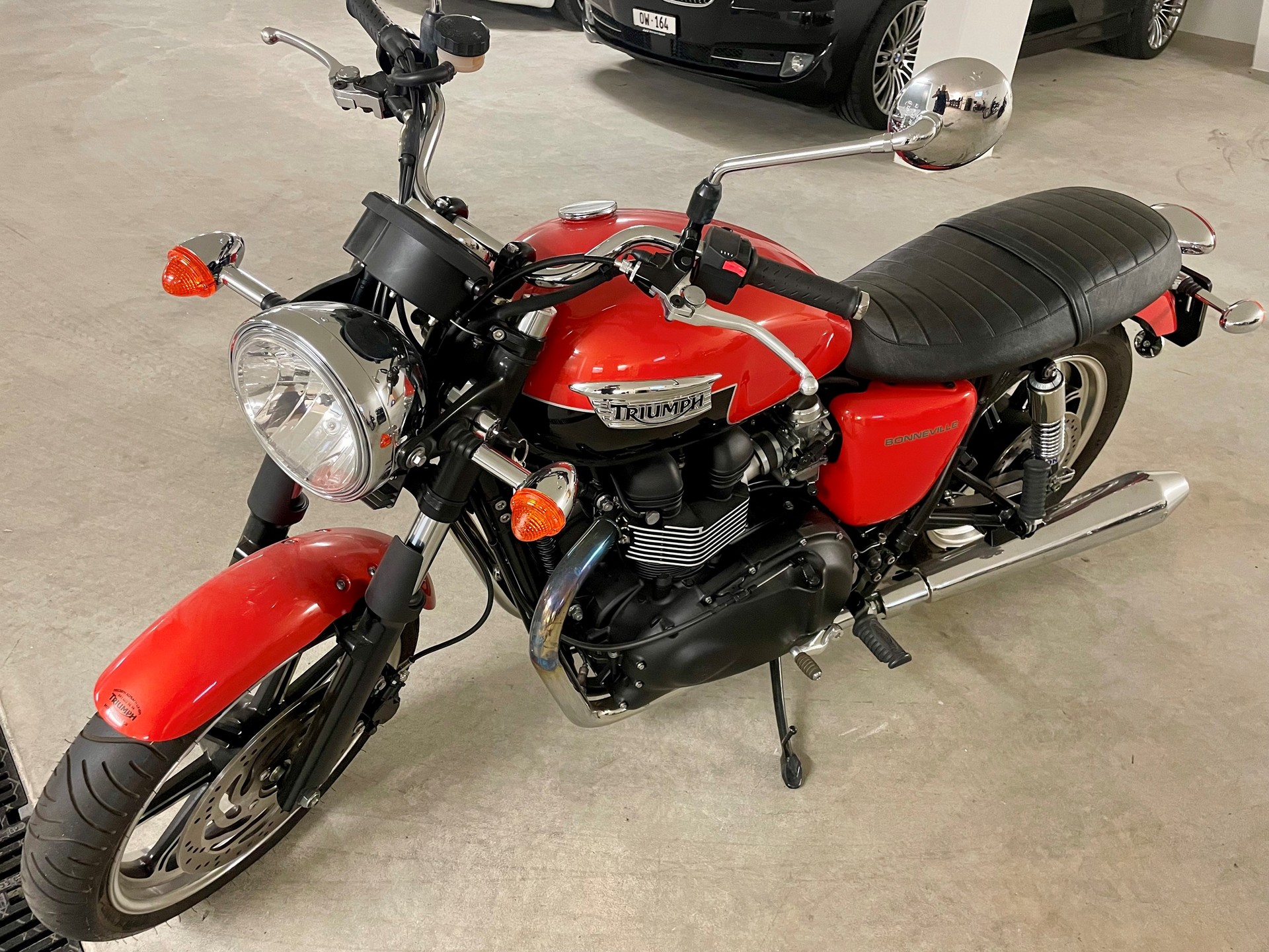 TRIUMPH Bonneville 900 i T 100-image-11
