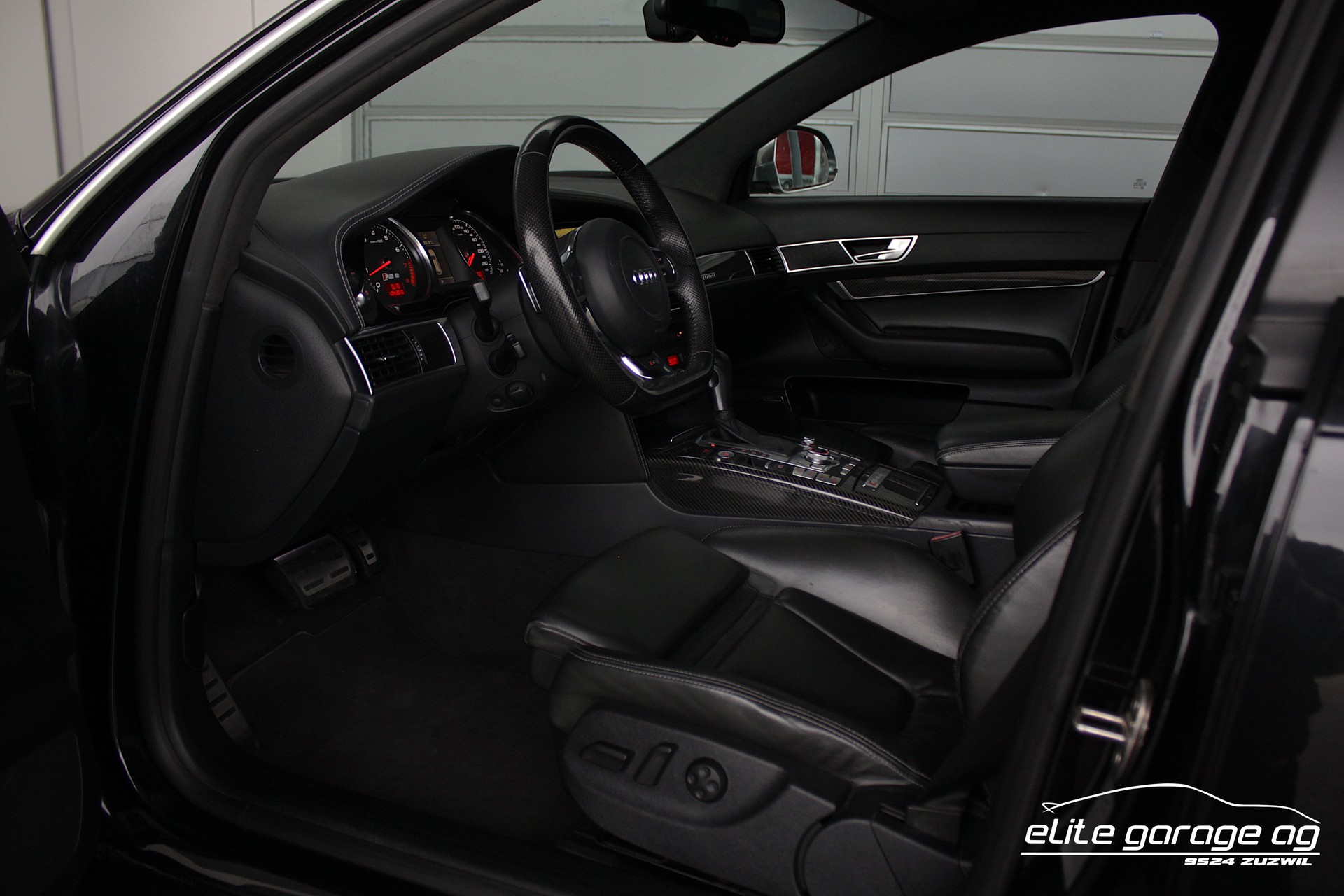 AUDI RS6 Avant 5.0 TFSI V10 quattro Plus 426/500-image-12