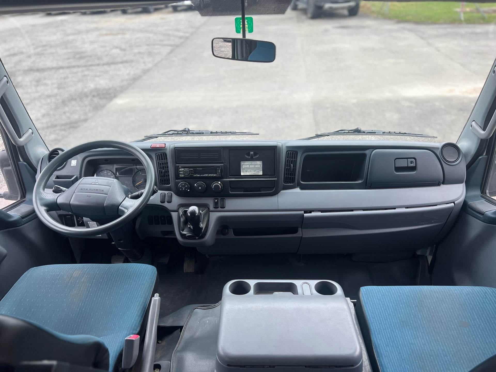 MITSUBISHI FUSO Canter 3C15D-image-7