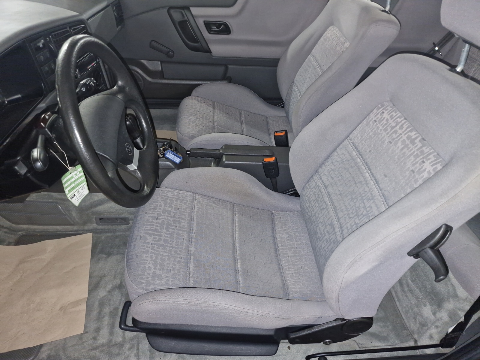 VW Corrado 2000 16V-image-9