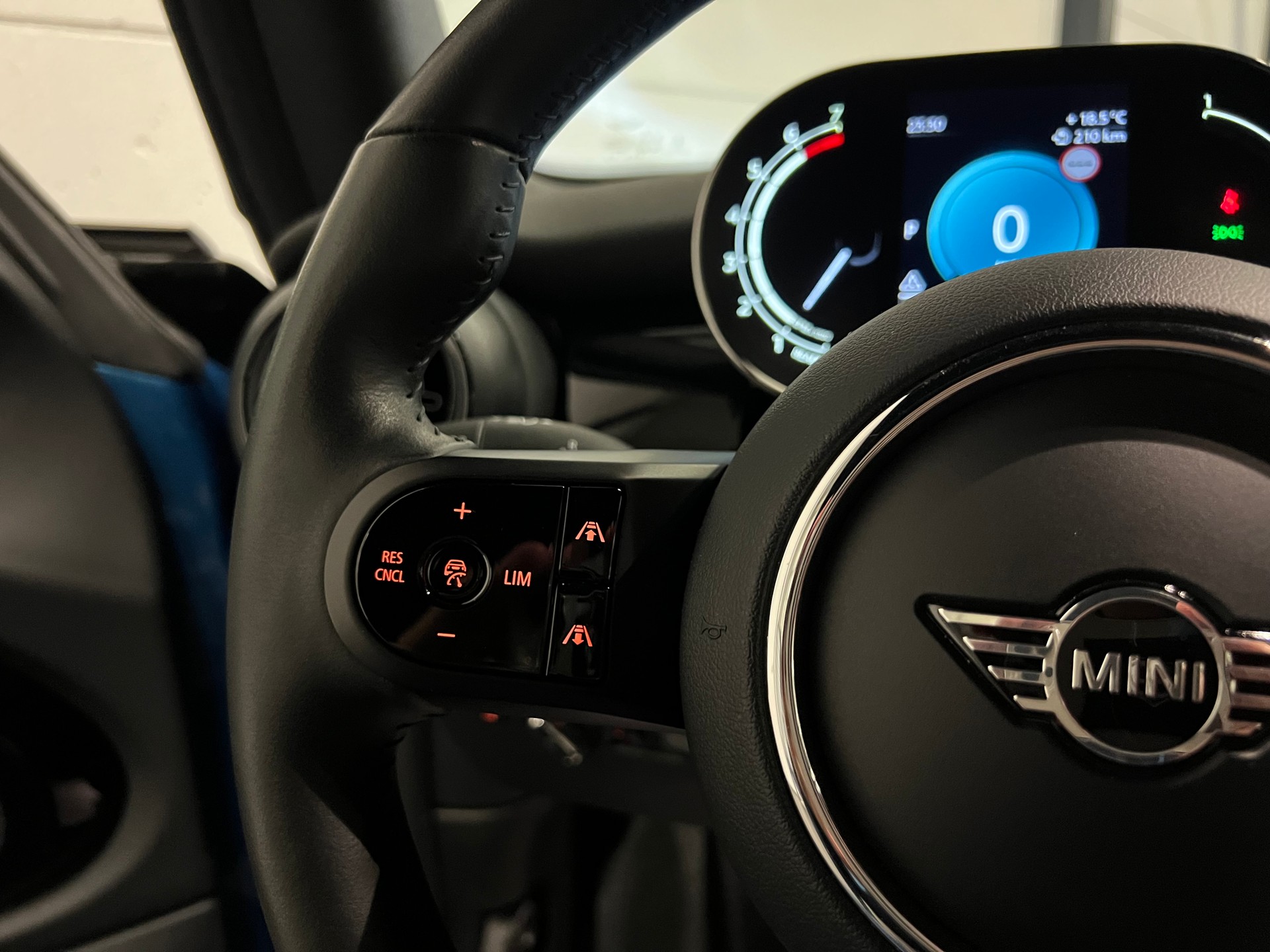 MINI Cooper Cabriolet DKG-image-30