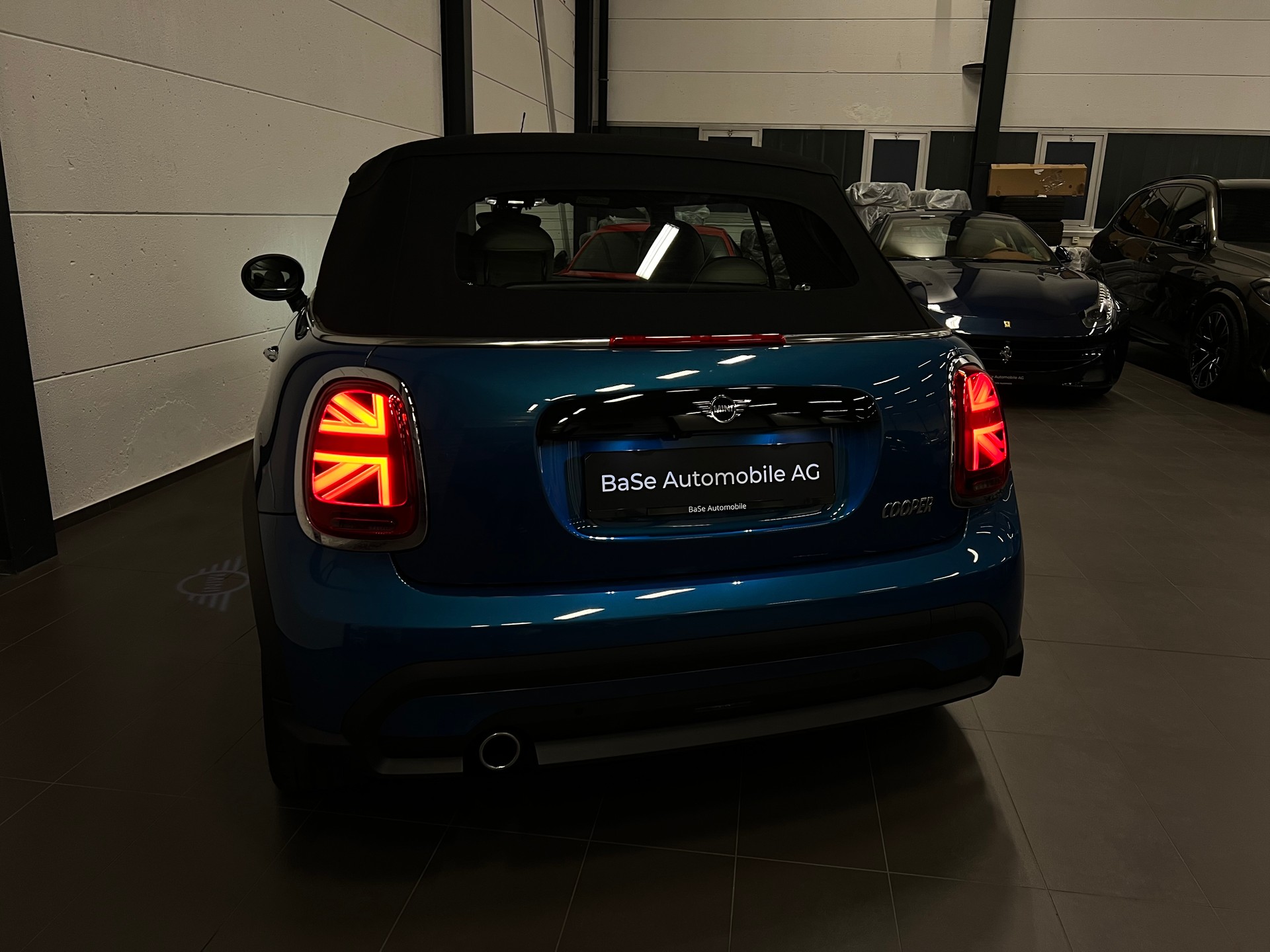 MINI Cooper Cabriolet DKG-image-16