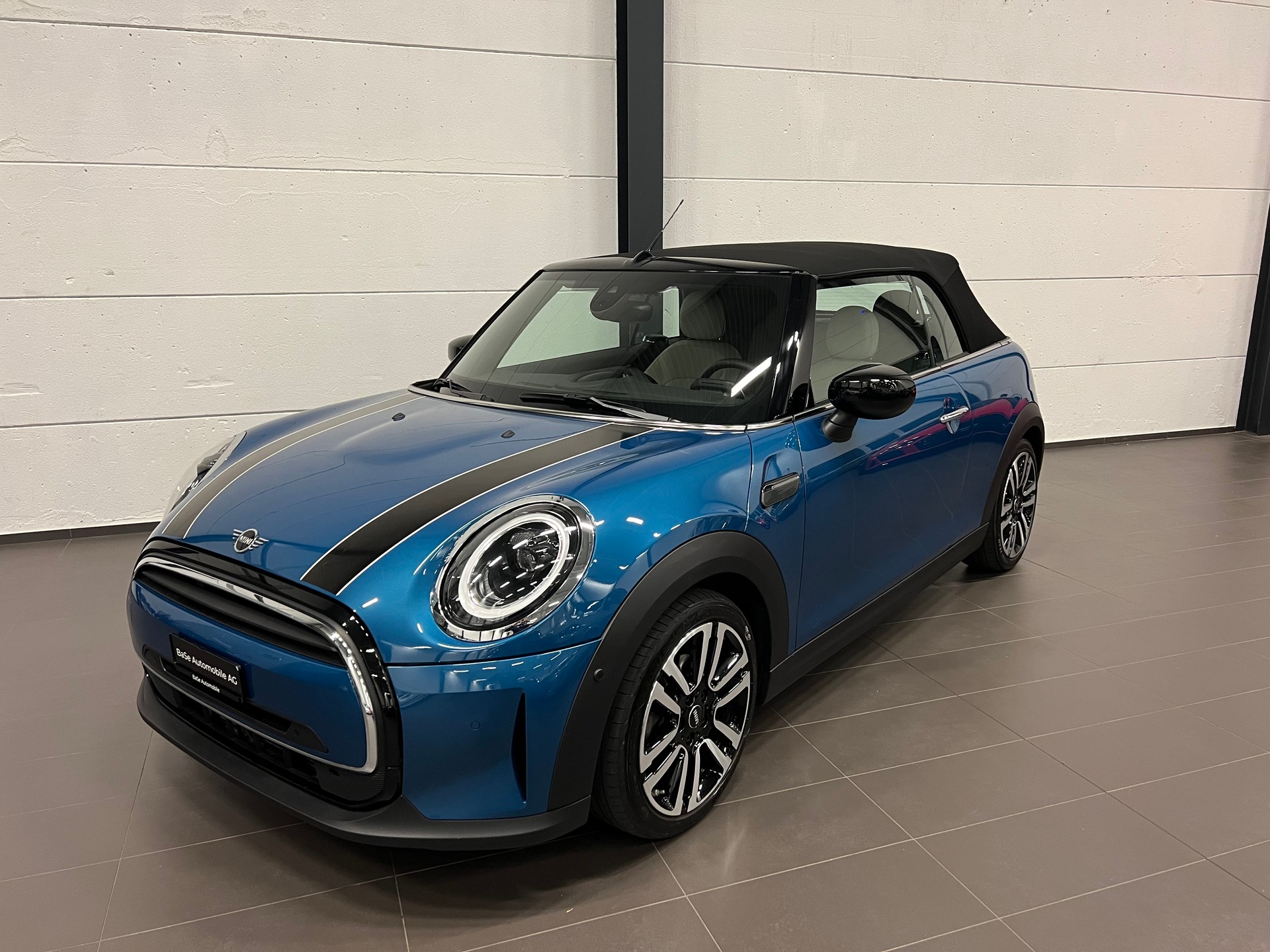 MINI Cooper Cabriolet DKG-image-2