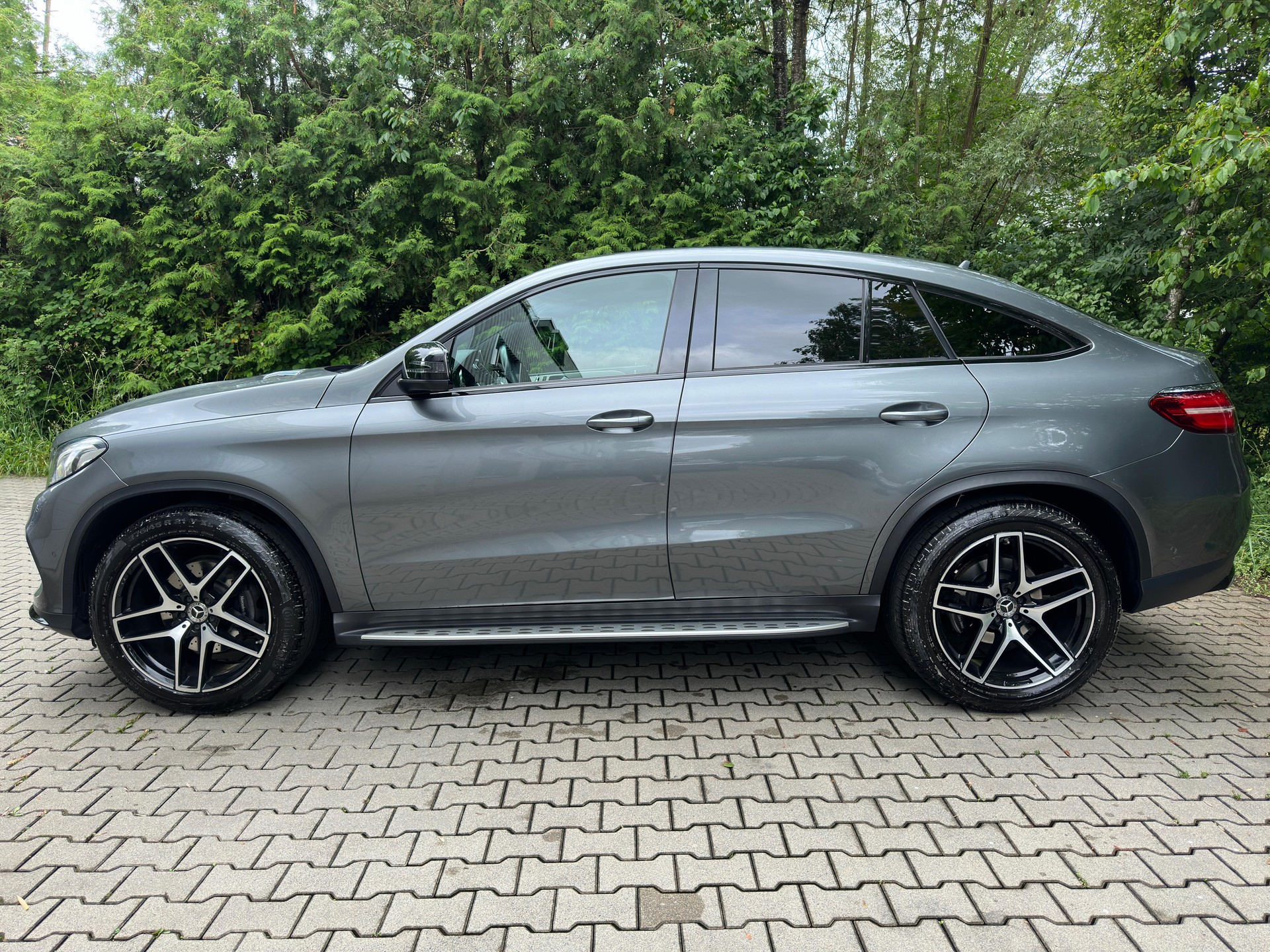 MERCEDES-BENZ GLE Coupé 350 d AMG-Line 4Matic 9G-Tronic-image-1
