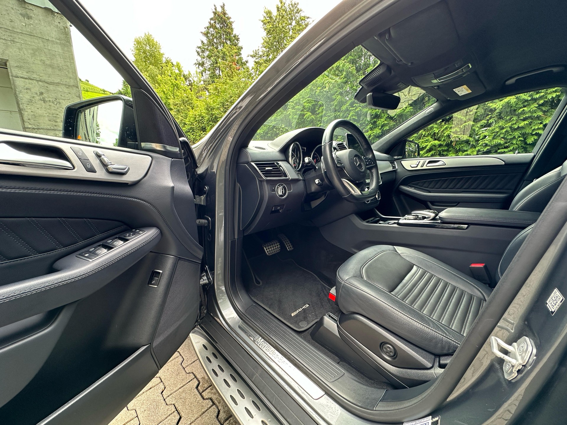 MERCEDES-BENZ GLE Coupé 350 d AMG-Line 4Matic 9G-Tronic-image-9