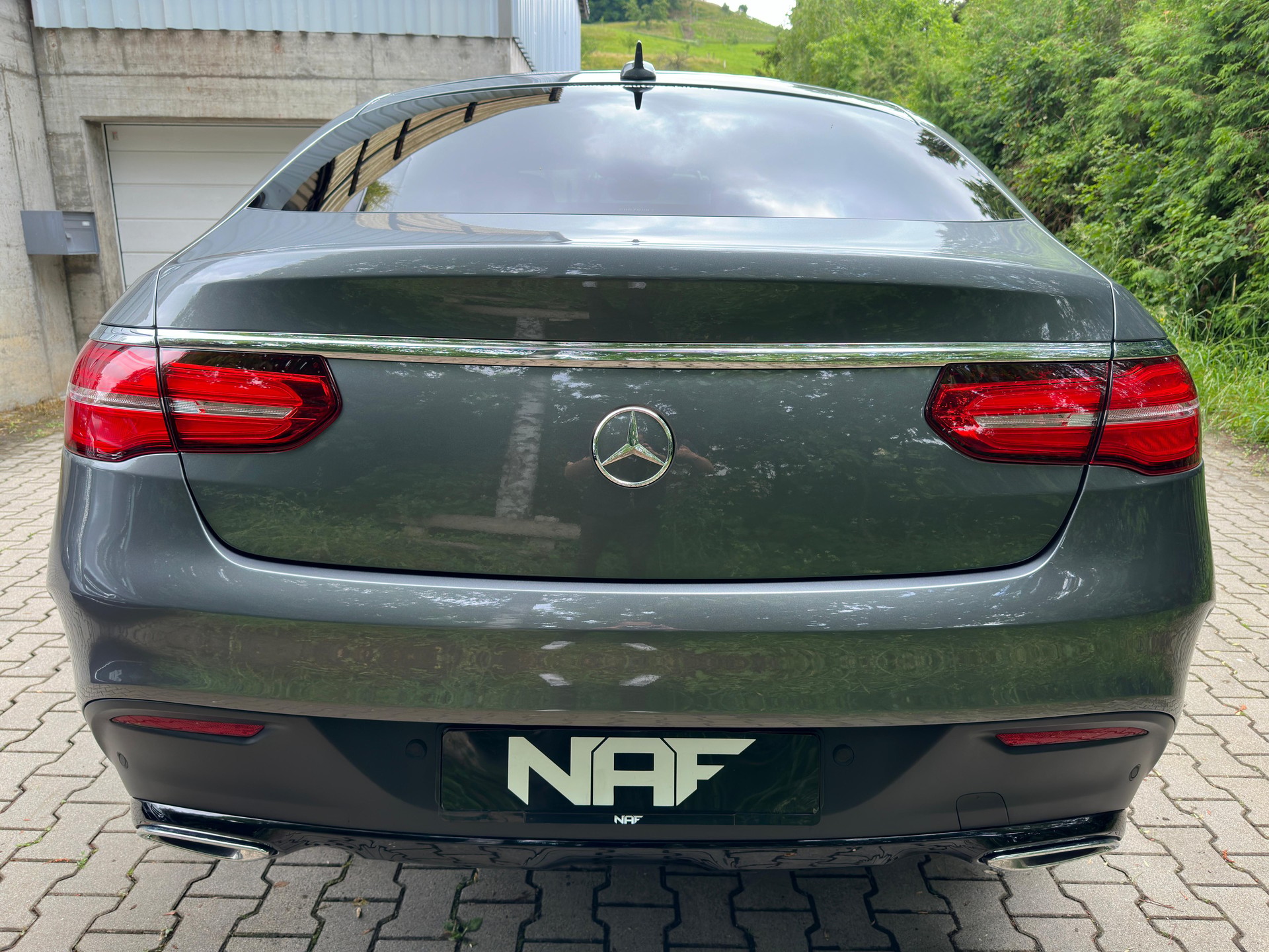MERCEDES-BENZ GLE Coupé 350 d AMG-Line 4Matic 9G-Tronic-image-2