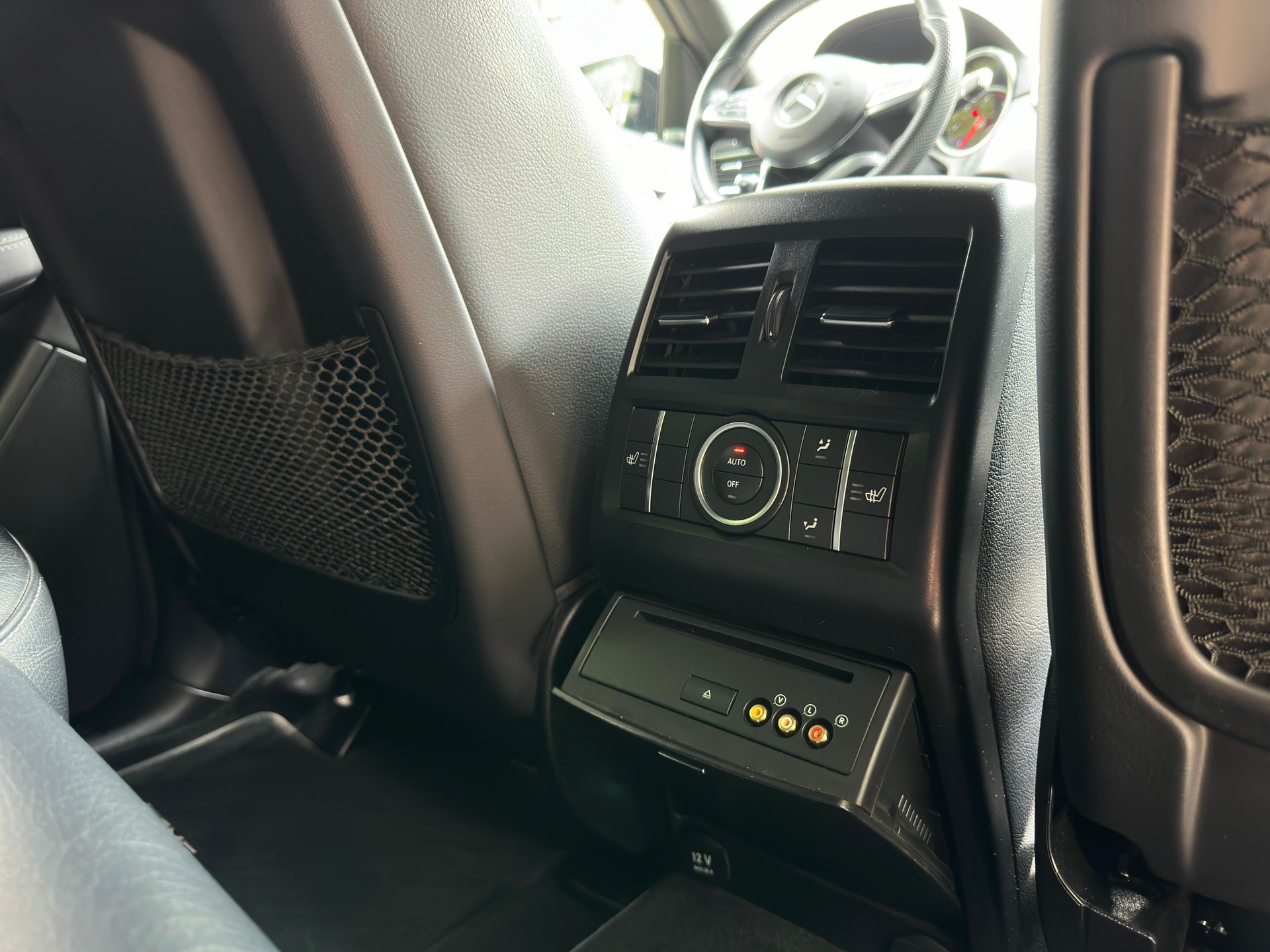 MERCEDES-BENZ GLE Coupé 350 d AMG-Line 4Matic 9G-Tronic-image-17