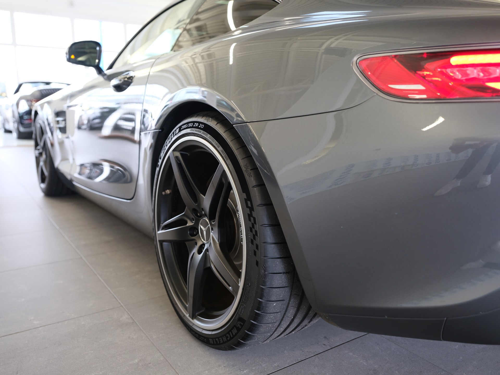 MERCEDES-BENZ AMG GT Speedshift DCT-image-12