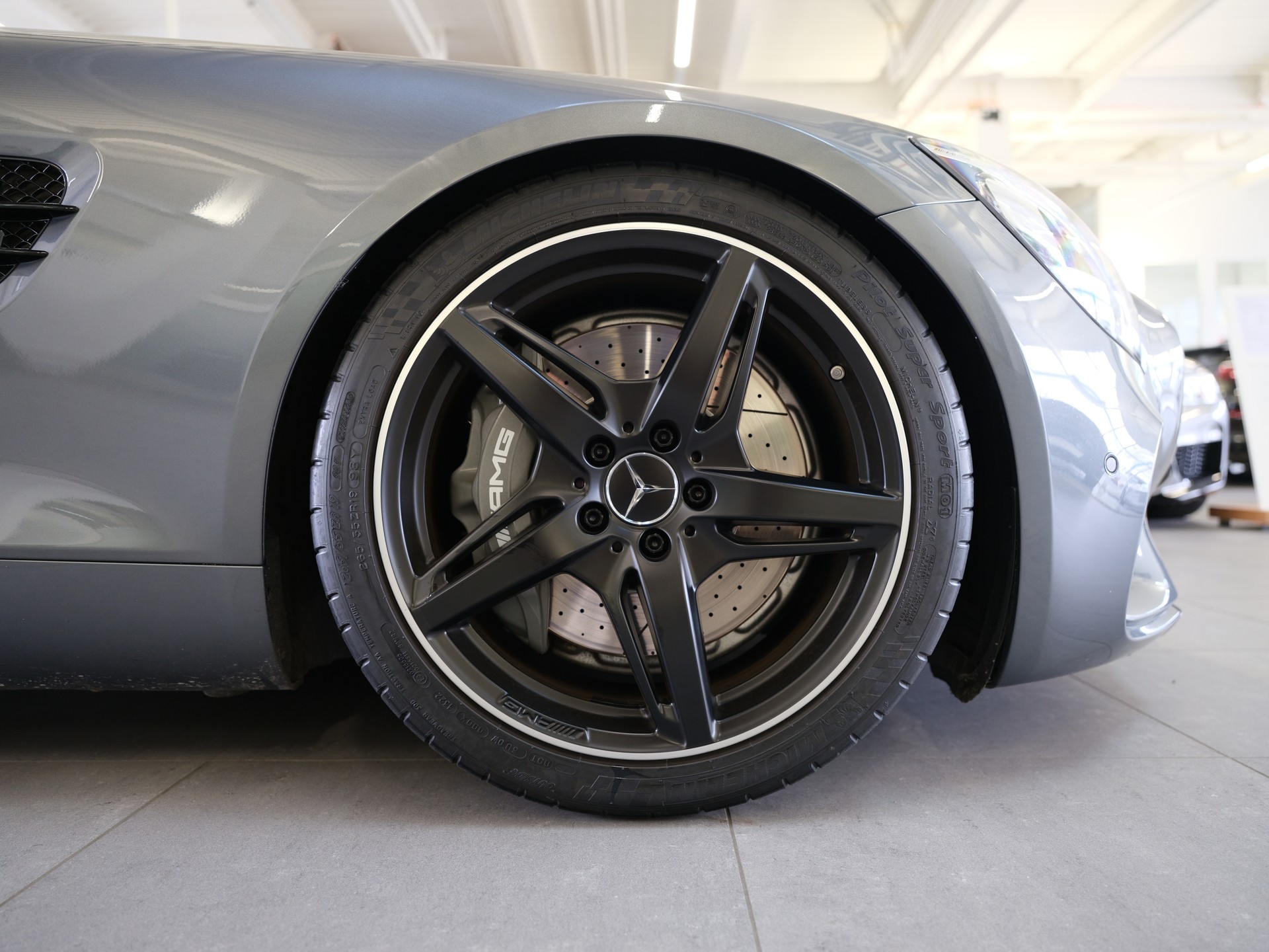 MERCEDES-BENZ AMG GT Speedshift DCT-image-7